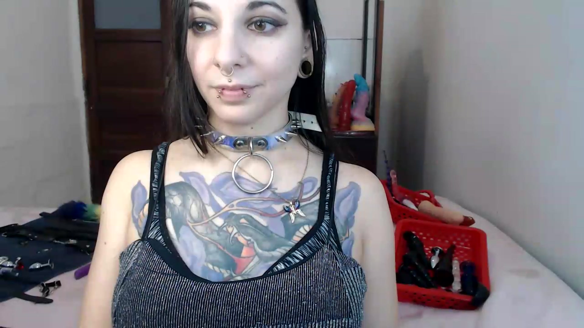 Gallery image thumbnail from BabydollLucy's myfreecams stream on, 05/28/2026, 14:24 image 18 of 20