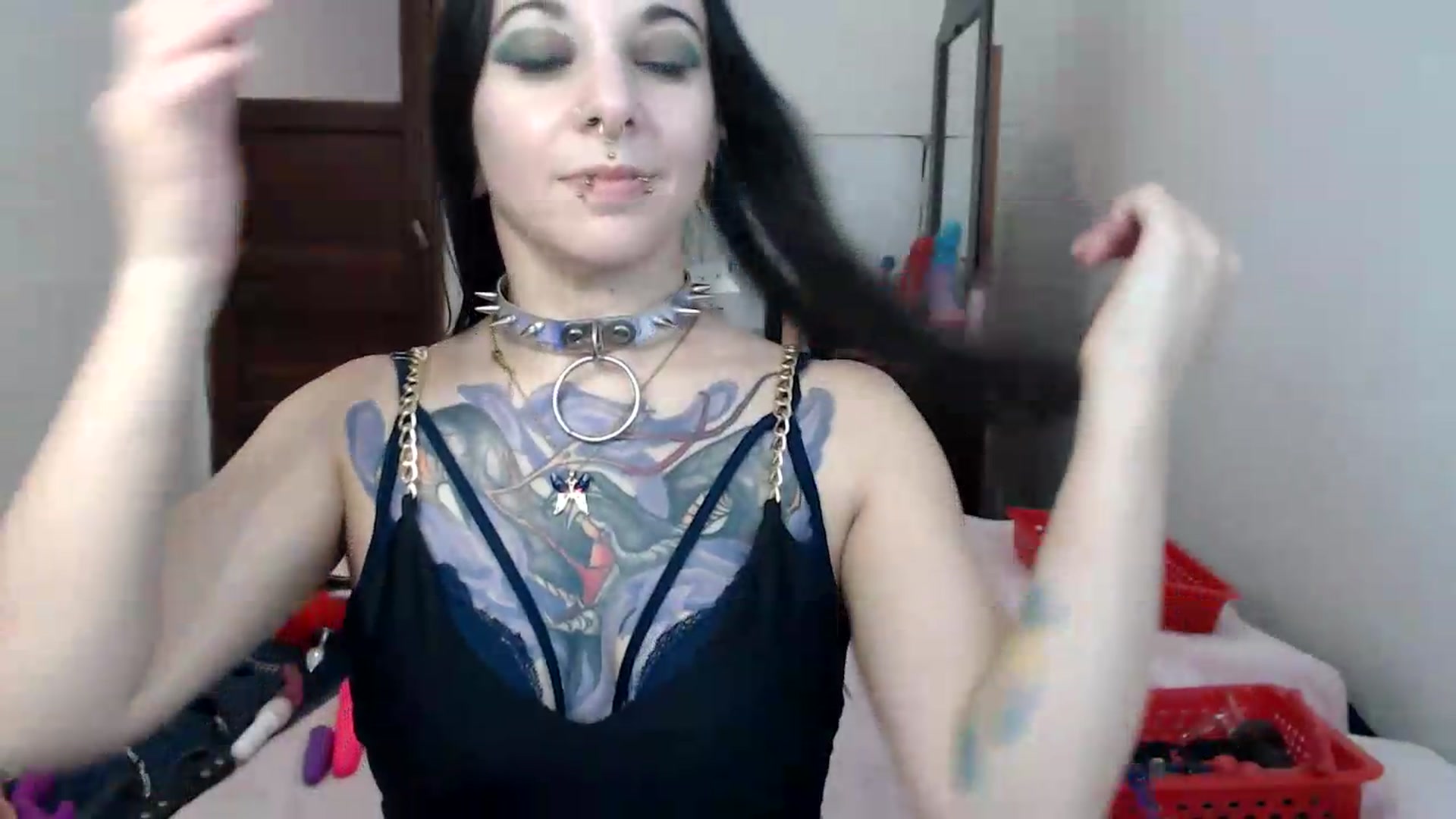 Gallery image thumbnail from BabydollLucy's myfreecams stream on, 05/30/2026, 20:36 image 10 of 20