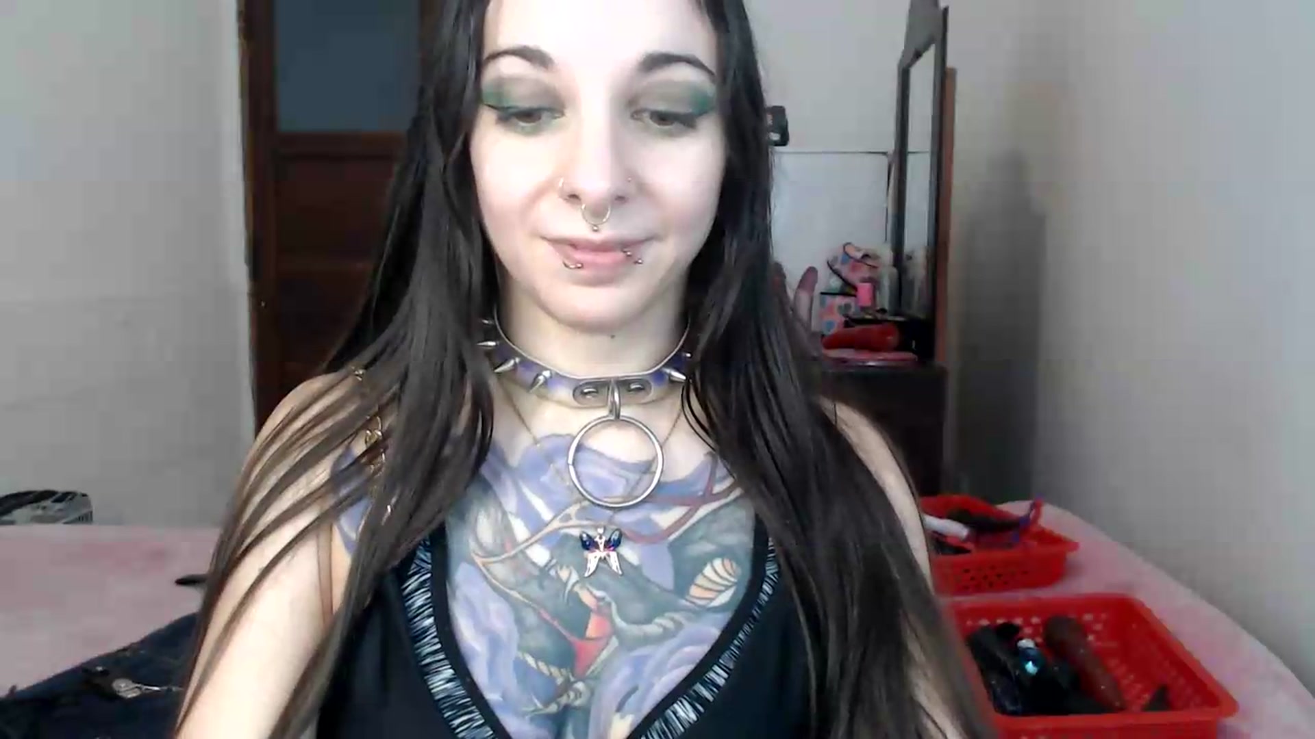 Gallery image thumbnail from BabydollLucy's myfreecams stream on, 06/04/2026, 14:56 image 14 of 20