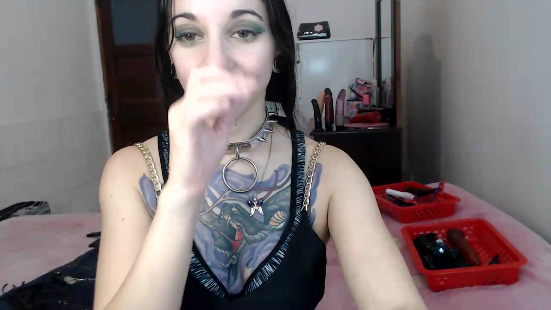 Gallery image thumbnail from BabydollLucy's myfreecams stream on, 06/04/2026, 14:56 image 8 of 20