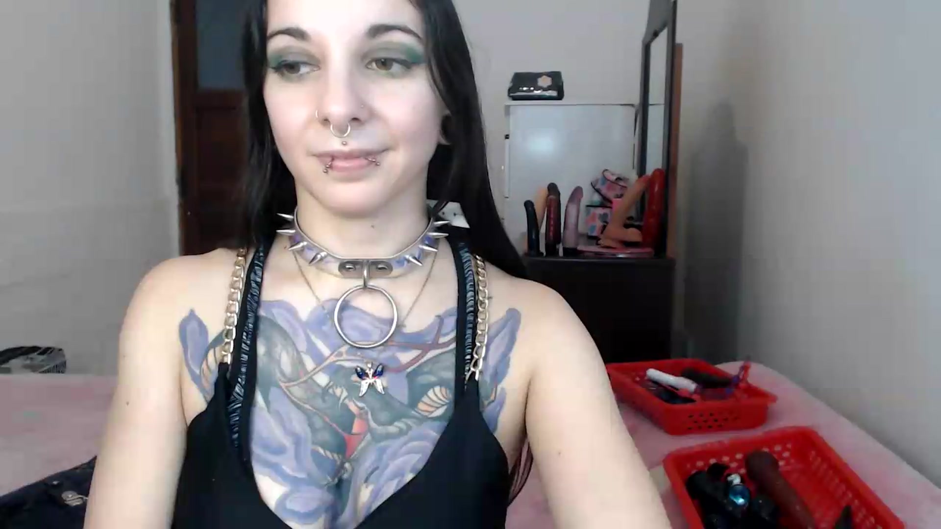 Gallery image thumbnail from BabydollLucy's myfreecams stream on, 06/04/2026, 17:28 image 4 of 20