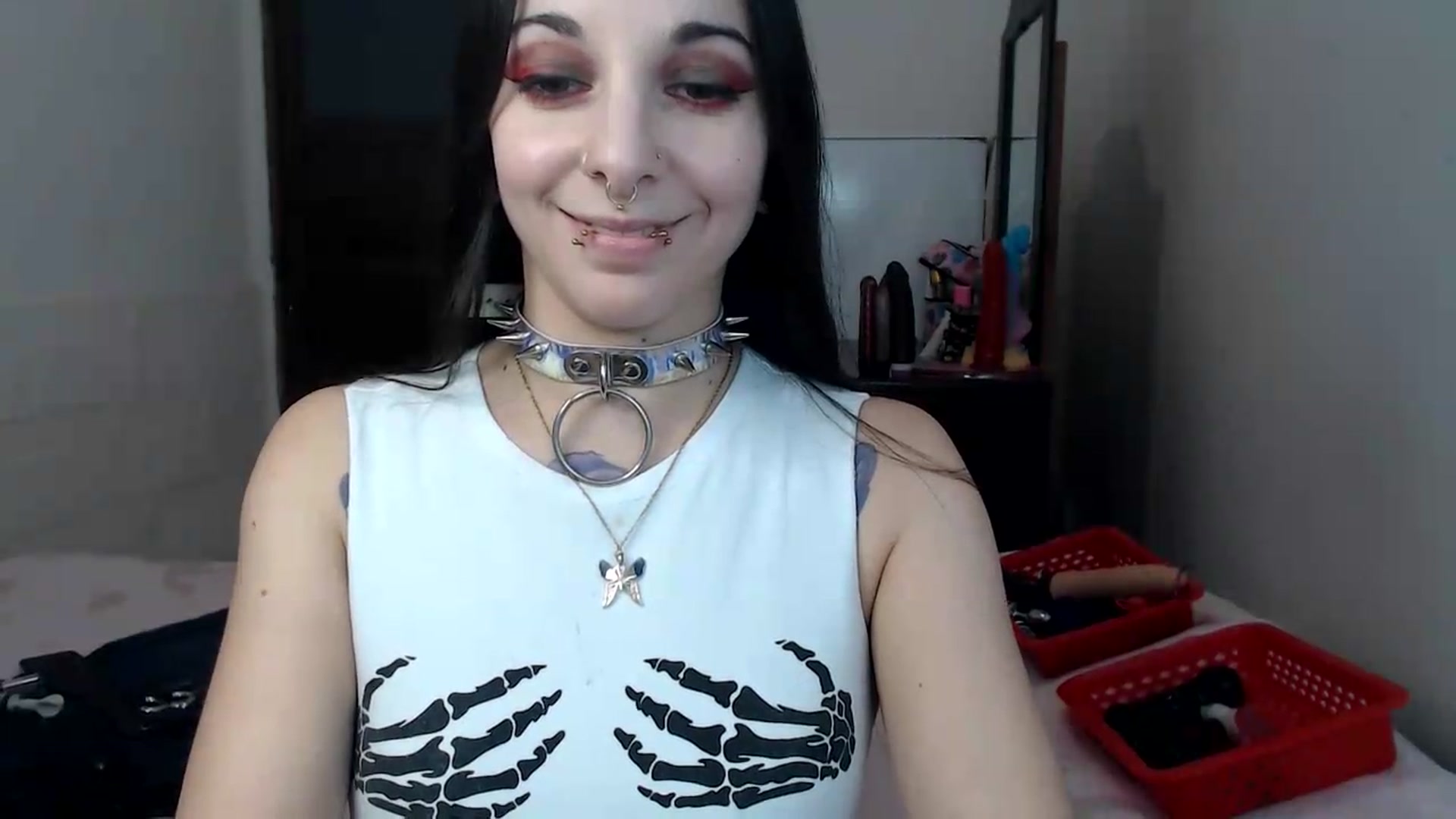 Gallery image thumbnail from BabydollLucy's myfreecams stream on, 06/10/2026, 19:22 image 14 of 20