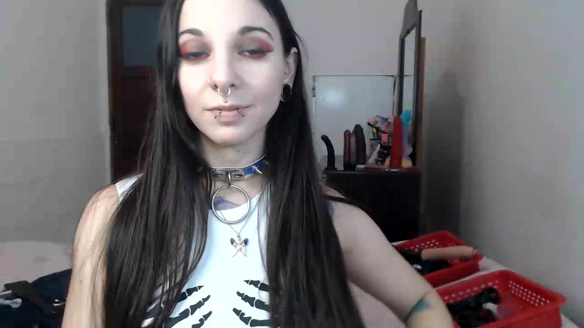 Gallery image thumbnail from BabydollLucy's myfreecams stream on, 06/10/2026, 19:22 image 6 of 20