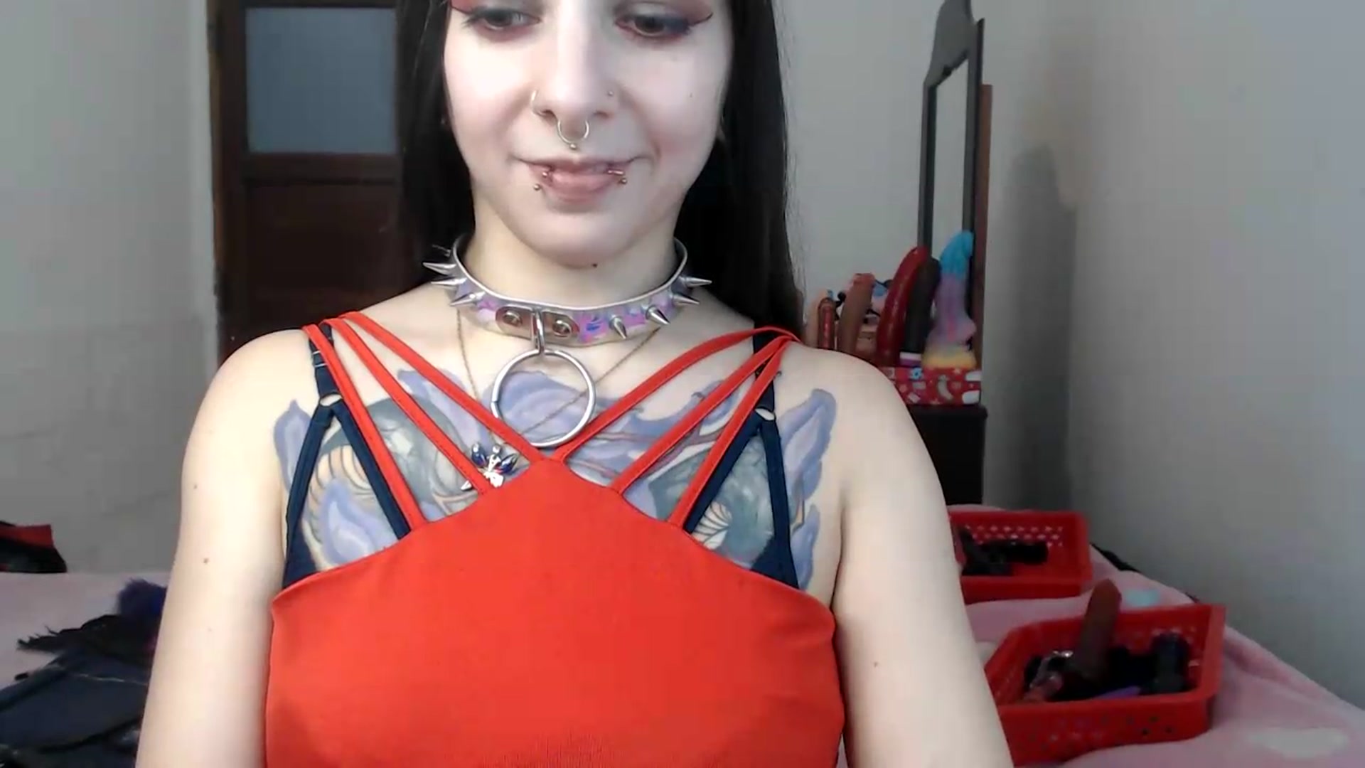 Gallery image thumbnail from BabydollLucy's myfreecams stream on, 06/19/2026, 14:14 image 6 of 20