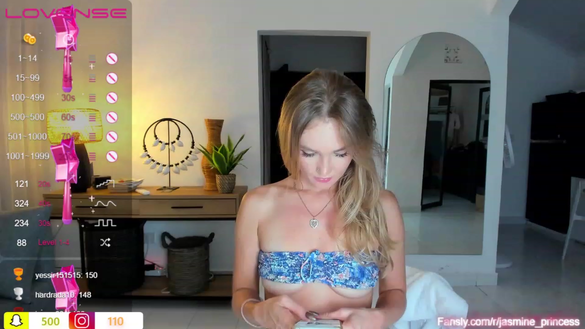 Gallery image thumbnail from Babydollsxxx's myfreecams stream on, 06/10/2023, 11:23 image 18 of 20