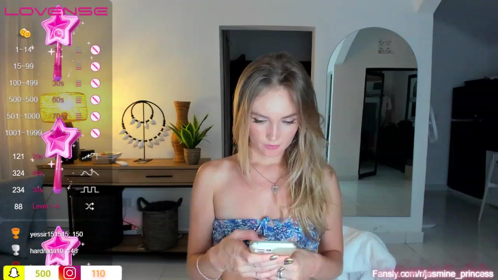 Gallery image thumbnail from Babydollsxxx's myfreecams stream on, 06/10/2023, 11:23 image 15 of 20