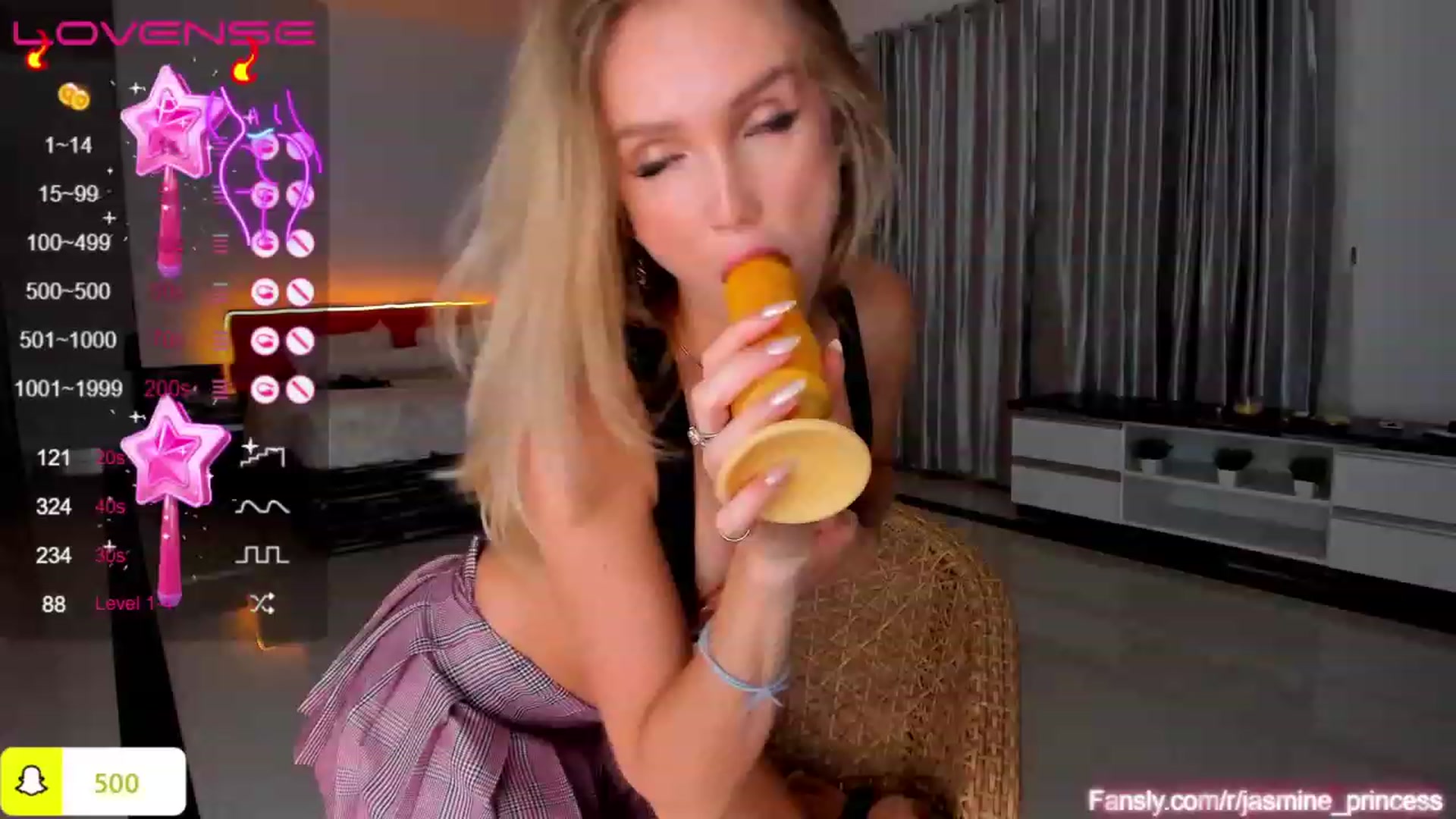 Gallery image thumbnail from Babydollsxxx's myfreecams stream on, 06/25/2023, 16:39 image 6 of 20