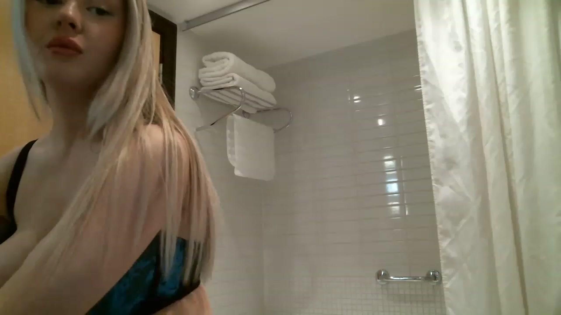 Gallery image thumbnail from Babydollxxxx2's myfreecams stream on, 01/06/2023, 16:15 image 4 of 20