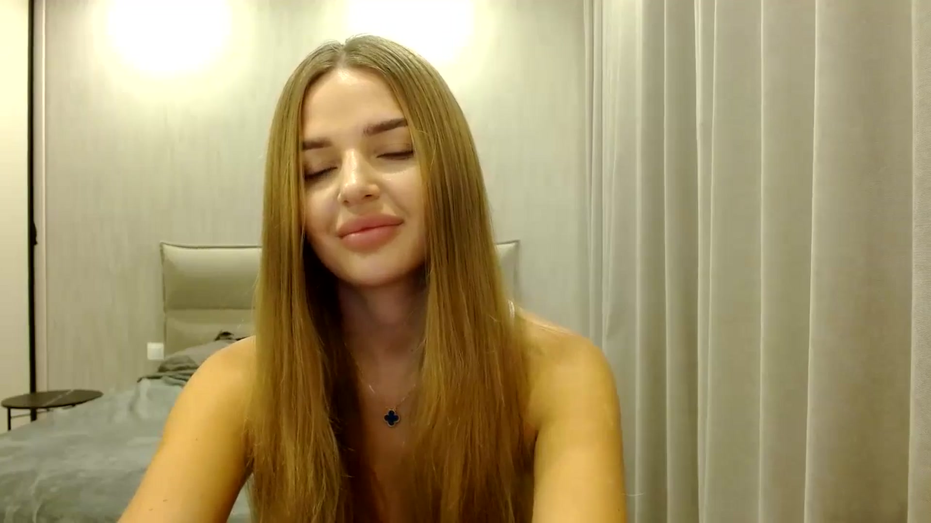 Gallery image thumbnail from Babyface111's myfreecams stream on, 10/22/2024, 24:35 image 8 of 20