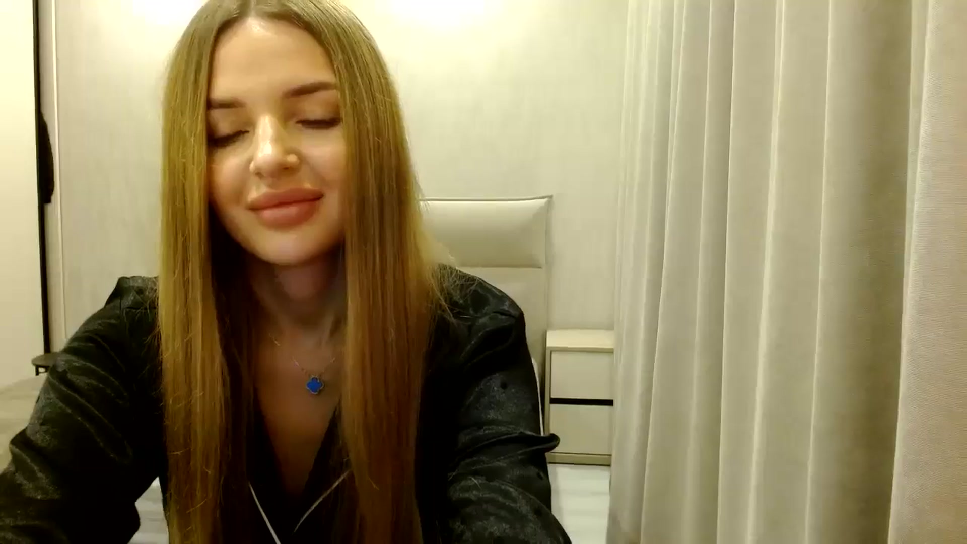 Gallery image thumbnail from Babyface111's myfreecams stream on, 11/01/2024, 23:44 image 13 of 20