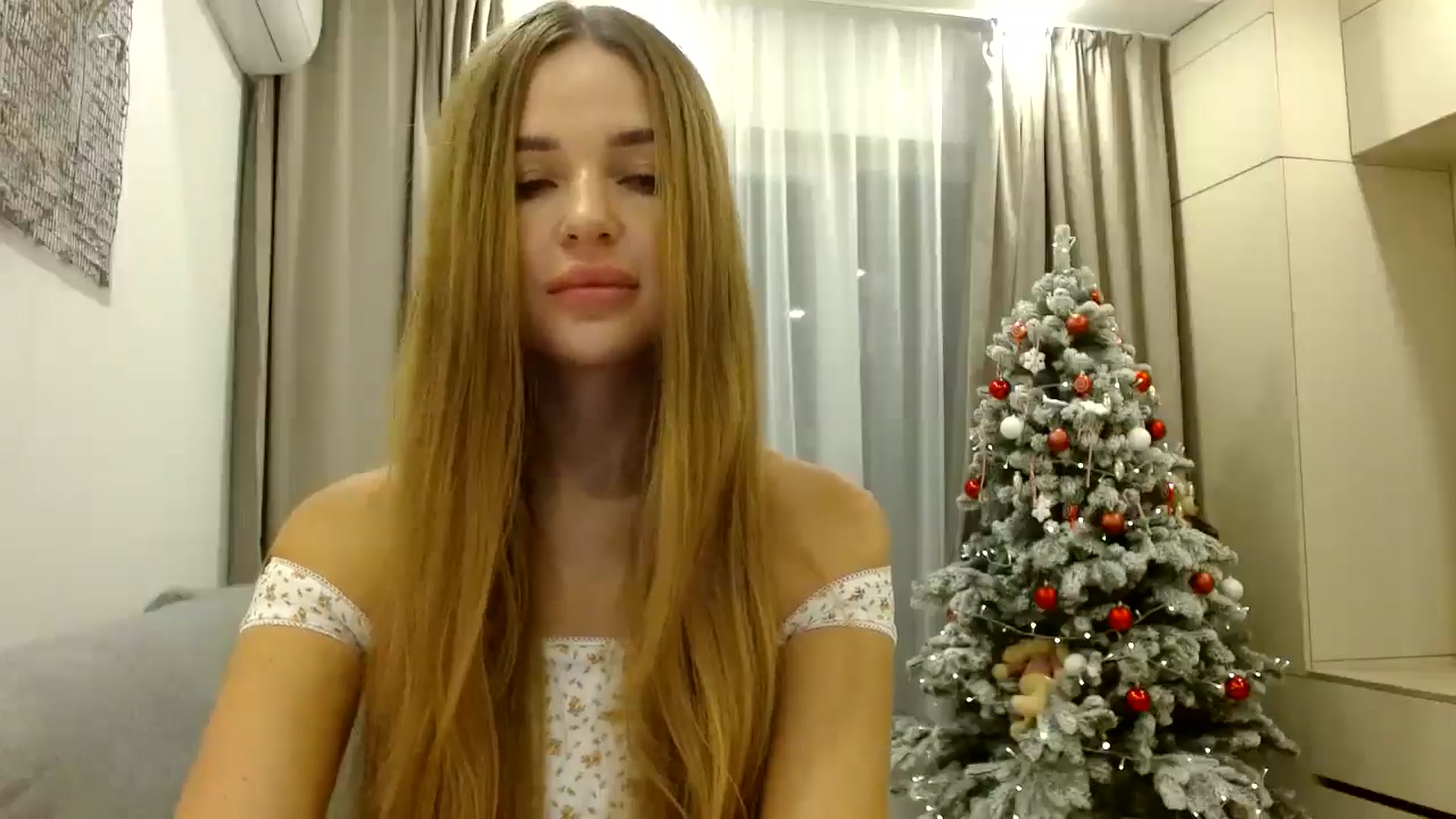 Gallery image thumbnail from Babyface111's myfreecams stream on, 12/11/2024, 23:07 image 14 of 20