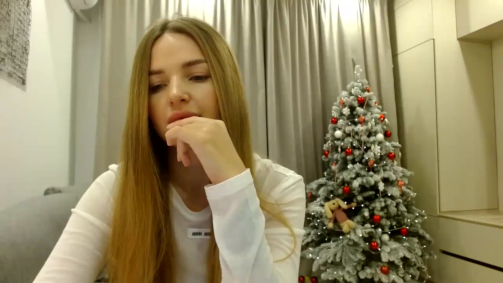 Gallery image thumbnail from Babyface111's myfreecams stream on, 12/17/2024, 22:40 image 14 of 20