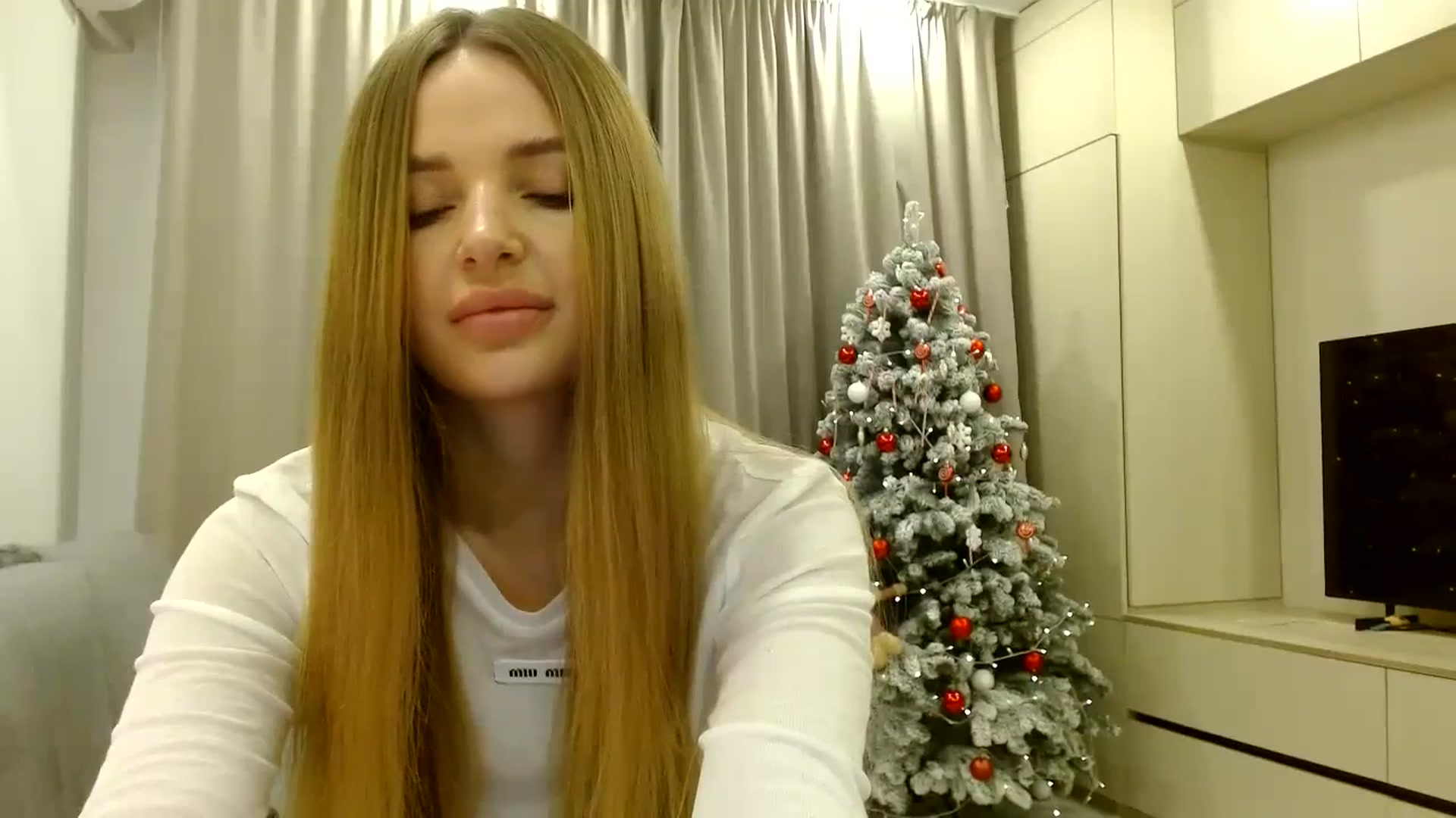 Gallery image thumbnail from Babyface111's myfreecams stream on, 12/17/2024, 23:02 image 18 of 20