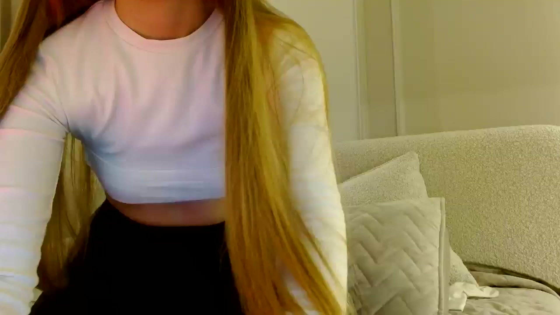 Gallery image thumbnail from Babyface111's myfreecams stream on, 03/10/2025, 21:49 image 14 of 20