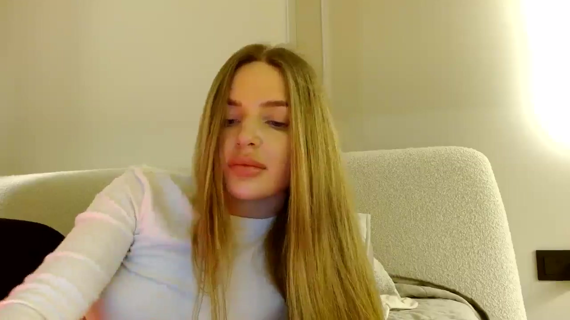 Gallery image thumbnail from Babyface111's myfreecams stream on, 03/10/2025, 21:49 image 6 of 20