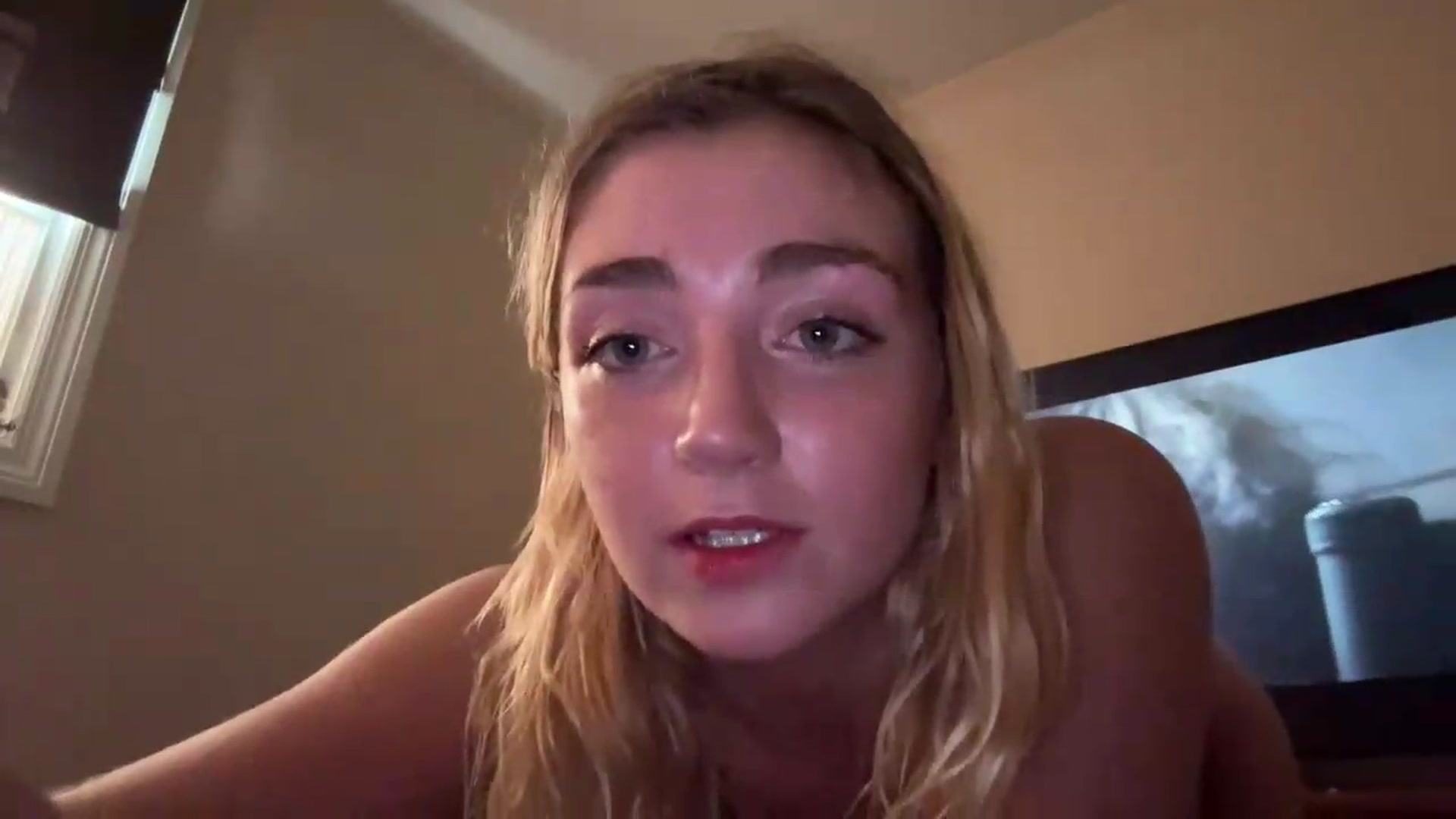 Gallery image thumbnail from Babygrl18's myfreecams stream on, 09/07/2026, 13:08 image 9 of 20