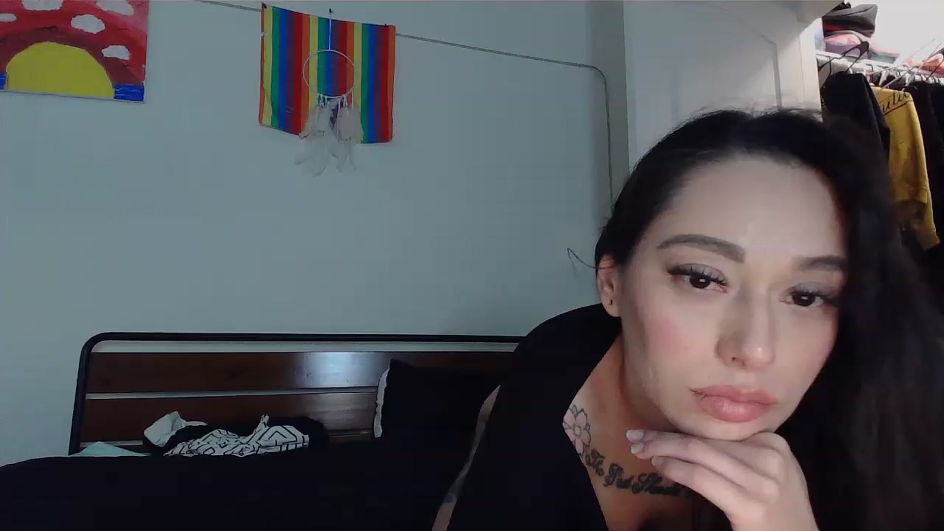 Gallery image thumbnail from Babyjade32's myfreecams stream on, 01/01/2023, 20:19 image 1 of 20