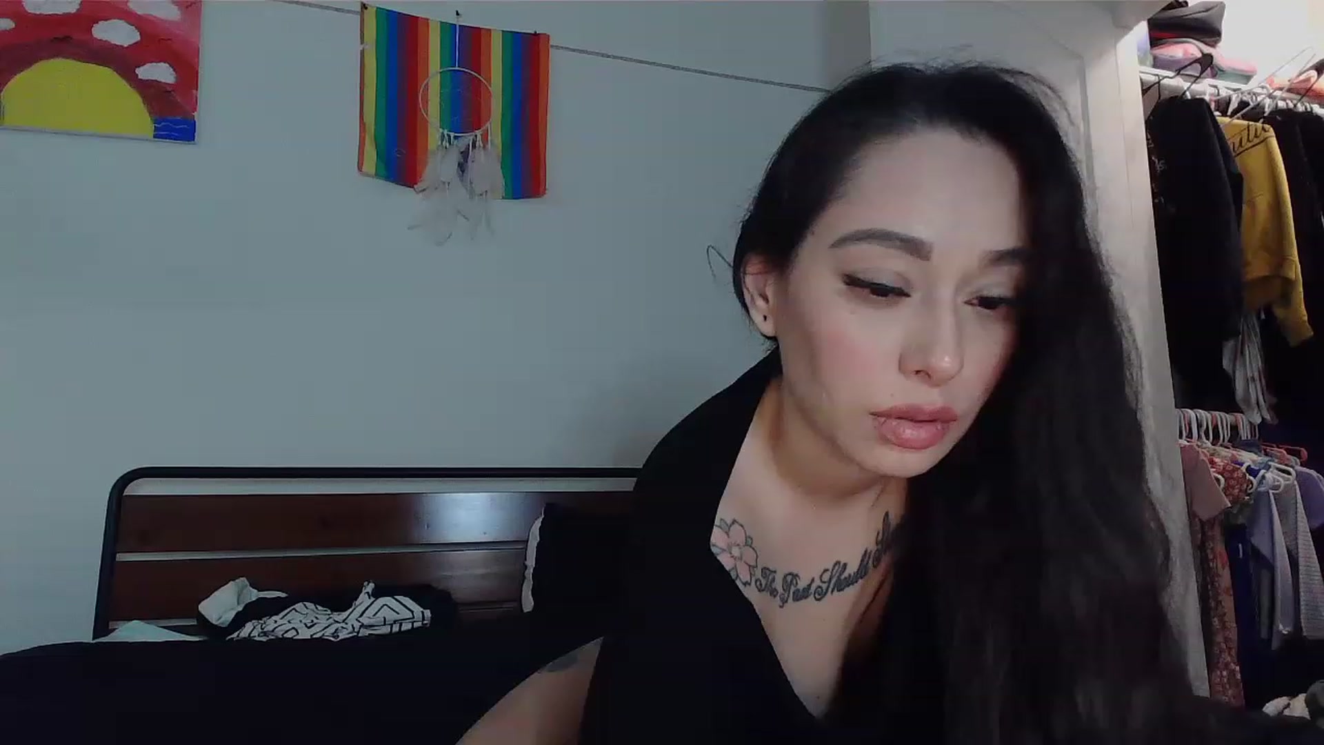 Gallery image thumbnail from Babyjade32's myfreecams stream on, 01/01/2023, 20:19 image 3 of 20