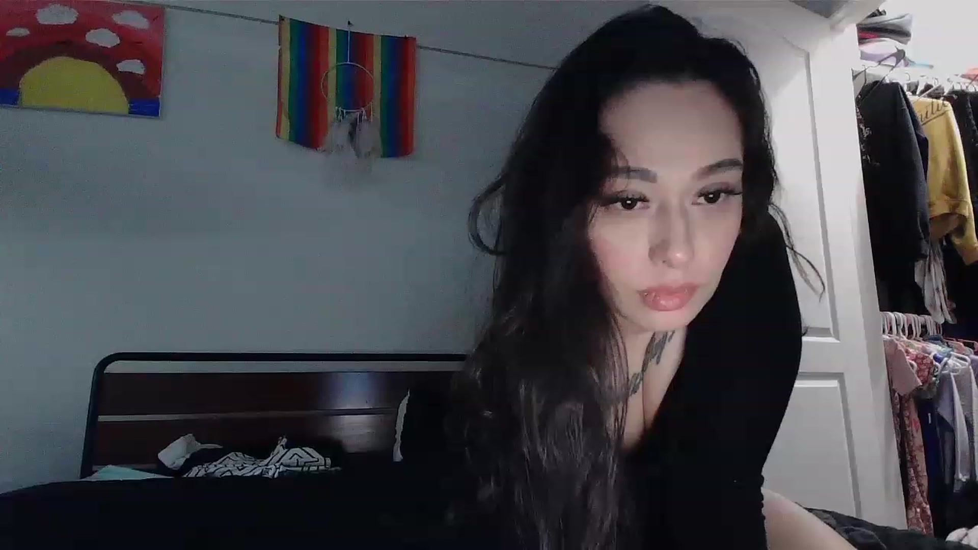 Gallery image thumbnail from Babyjade32's myfreecams stream on, 01/01/2023, 20:19 image 17 of 20