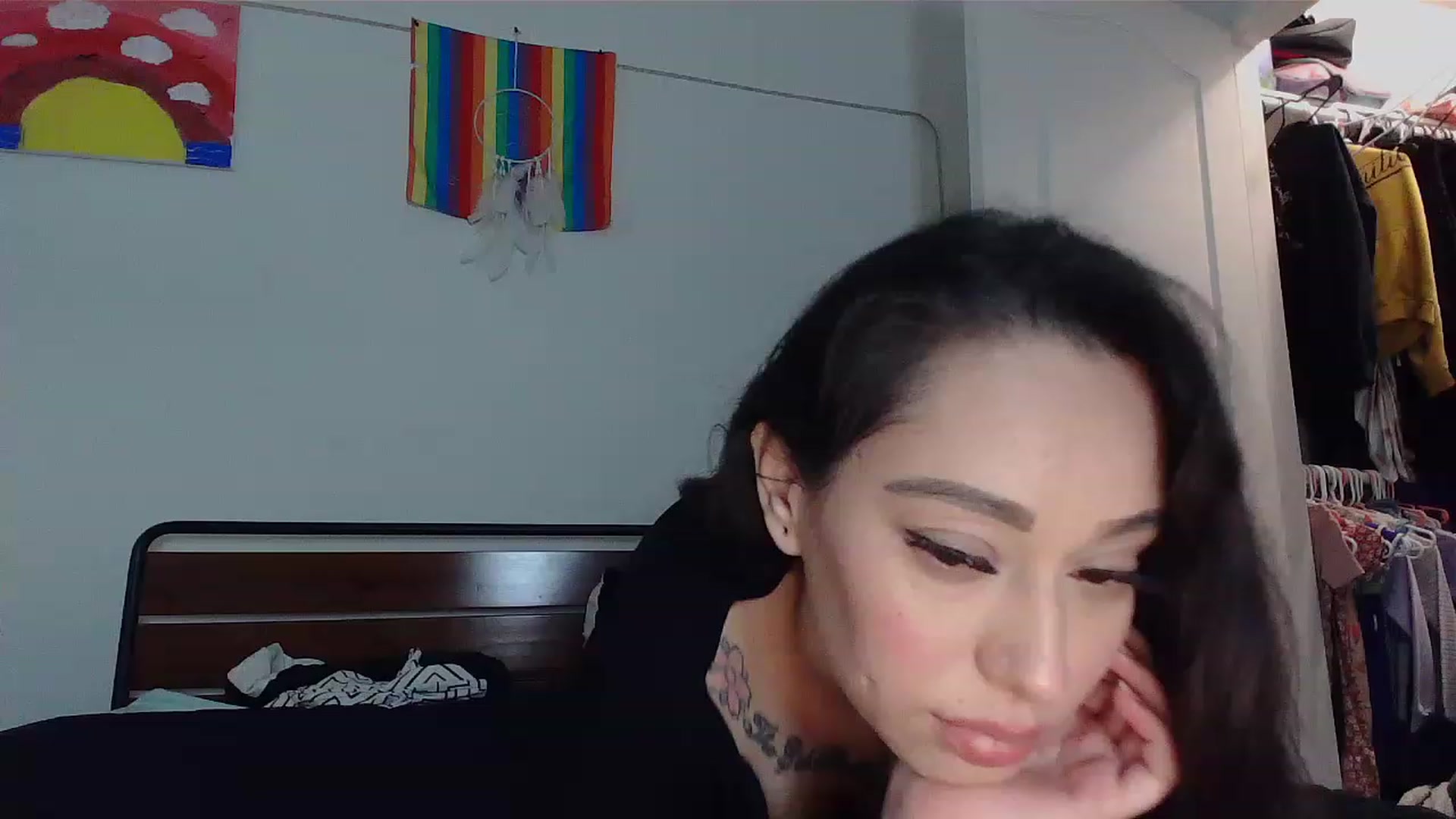 Gallery image thumbnail from Babyjade32's myfreecams stream on, 01/01/2023, 20:19 image 12 of 20