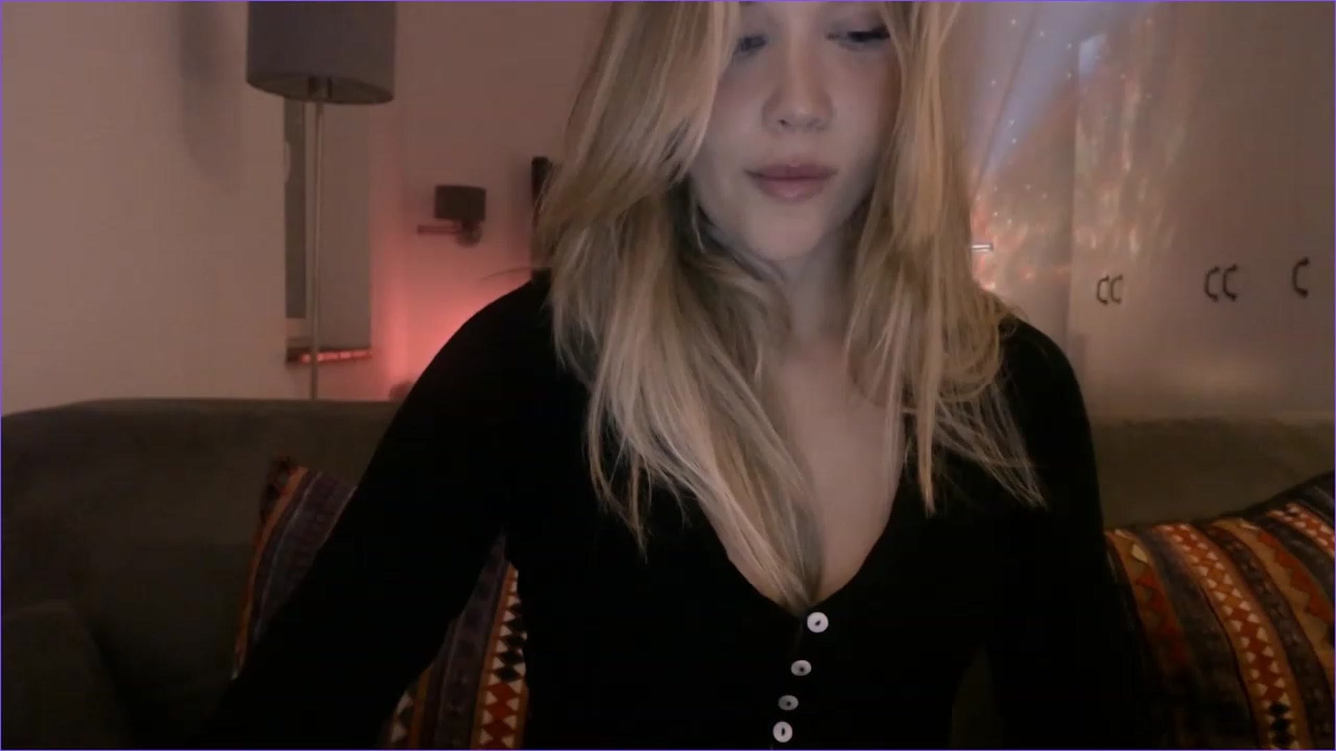 Gallery image thumbnail from Babyoda33's myfreecams stream on, 11/25/2022, 20:16 image 2 of 20