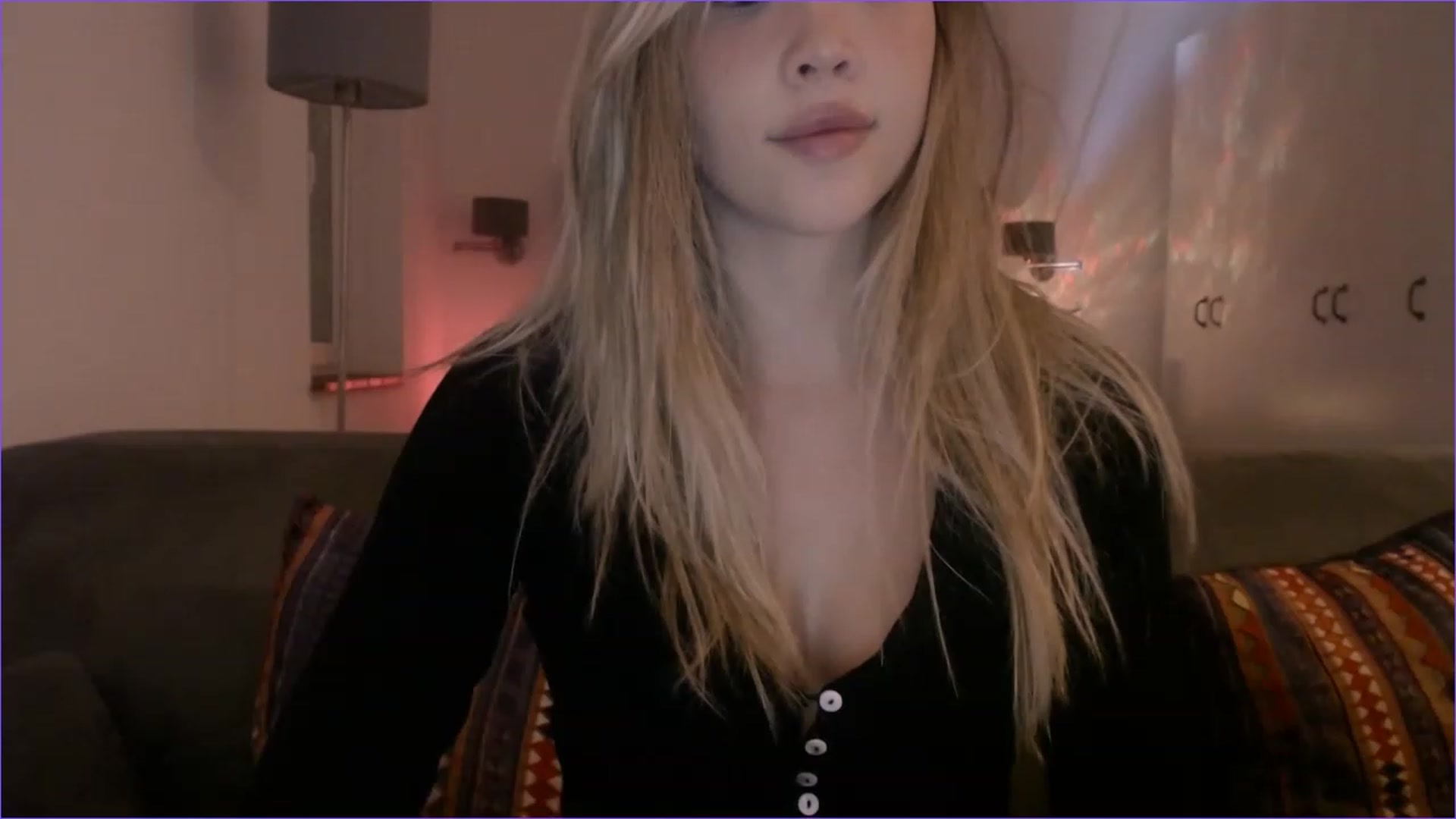 Gallery image thumbnail from Babyoda33's myfreecams stream on, 11/25/2022, 20:16 image 5 of 20