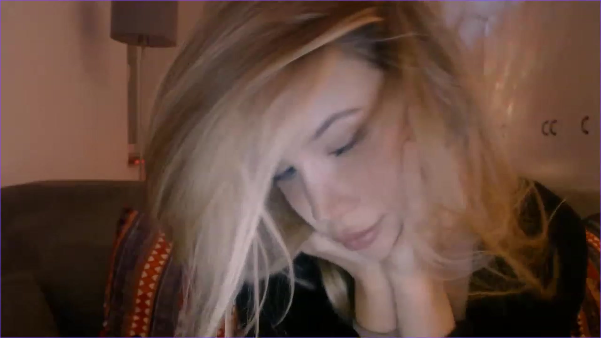 Gallery image thumbnail from Babyoda33's myfreecams stream on, 11/25/2022, 20:16 image 3 of 20