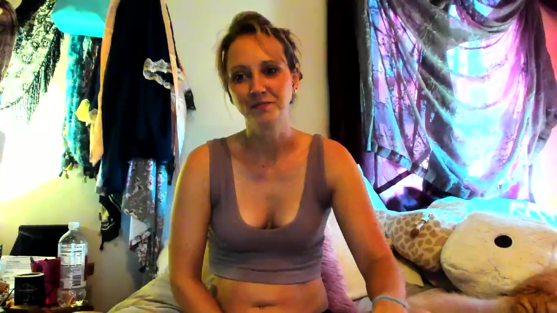 Gallery image thumbnail from Babyspice89's myfreecams stream on, 09/26/2024, 18:37 image 9 of 20