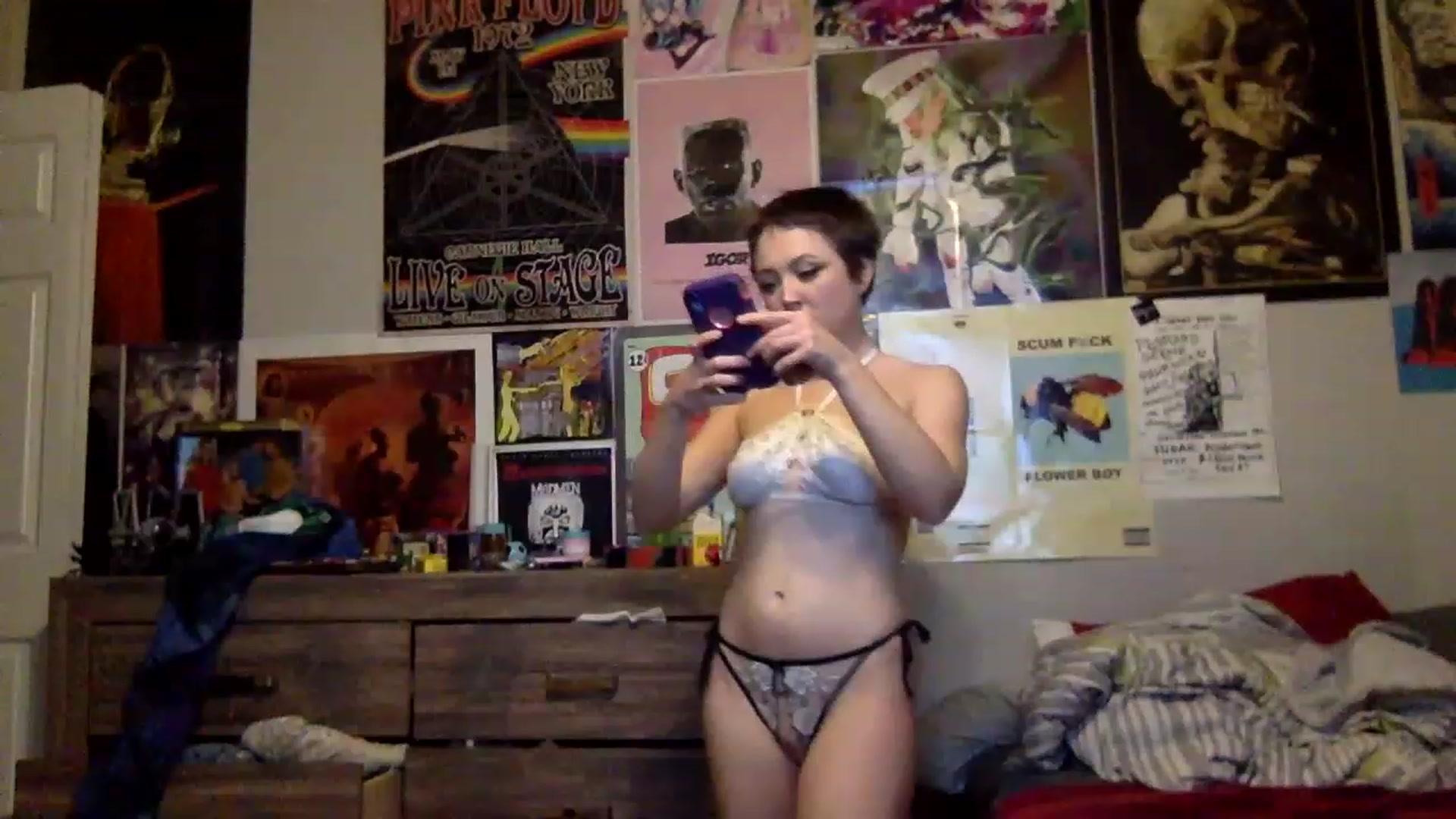 Gallery image thumbnail from Babysprite's myfreecams stream on, 11/18/2022, 23:44 image 9 of 20