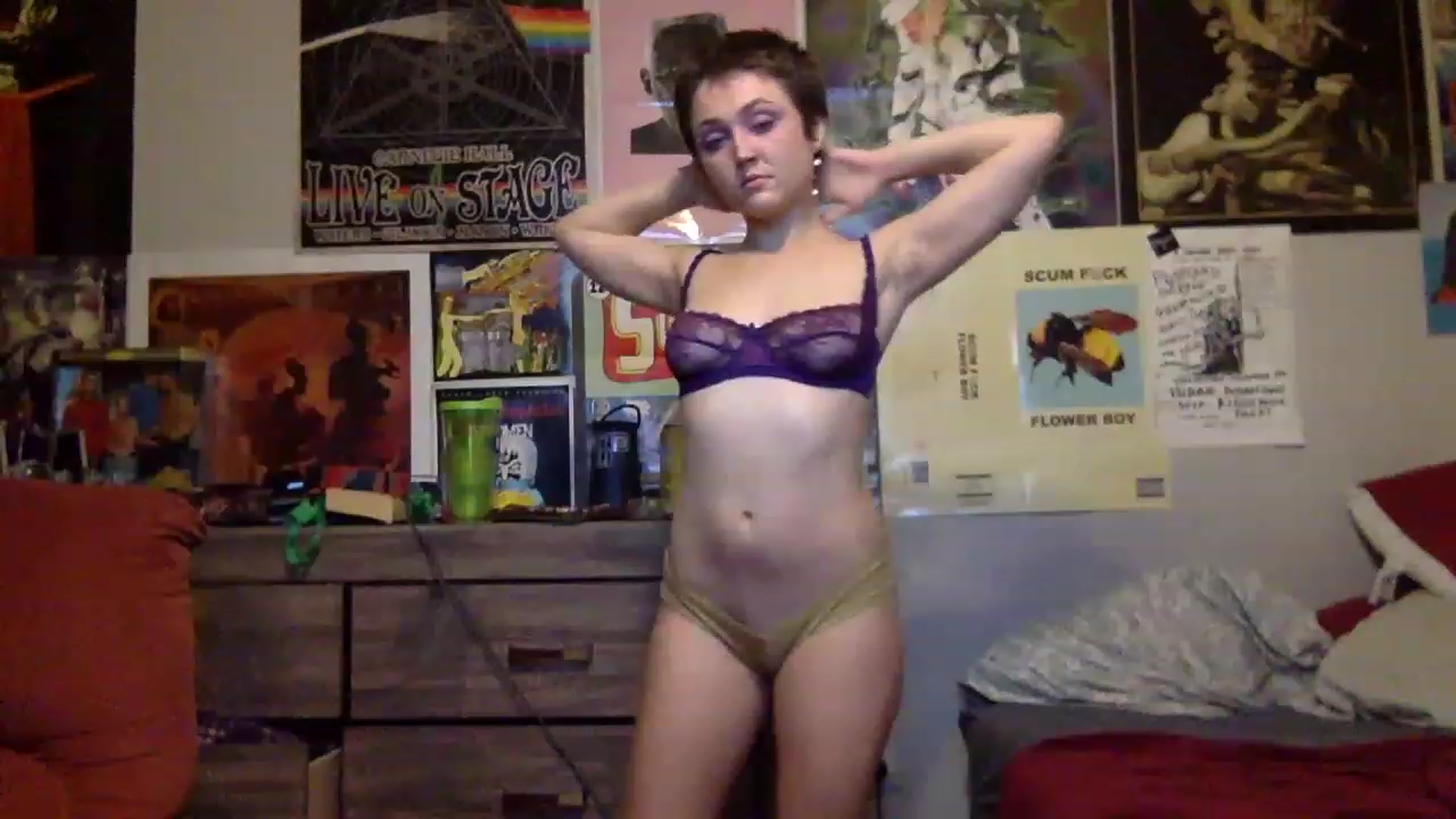 Gallery image thumbnail from Babysprite's myfreecams stream on, 11/22/2022, 06:43 image 17 of 20