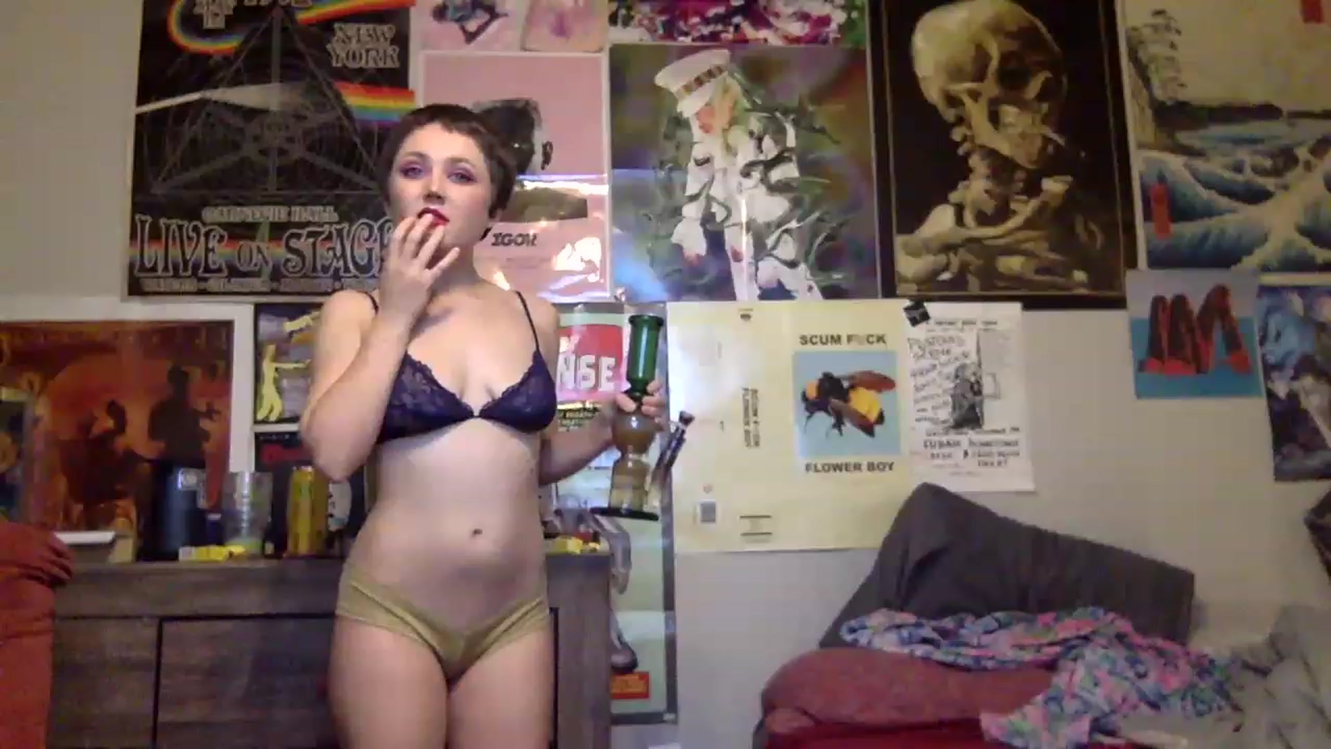 Gallery image thumbnail from Babysprite's myfreecams stream on, 11/28/2022, 02:07 image 10 of 20