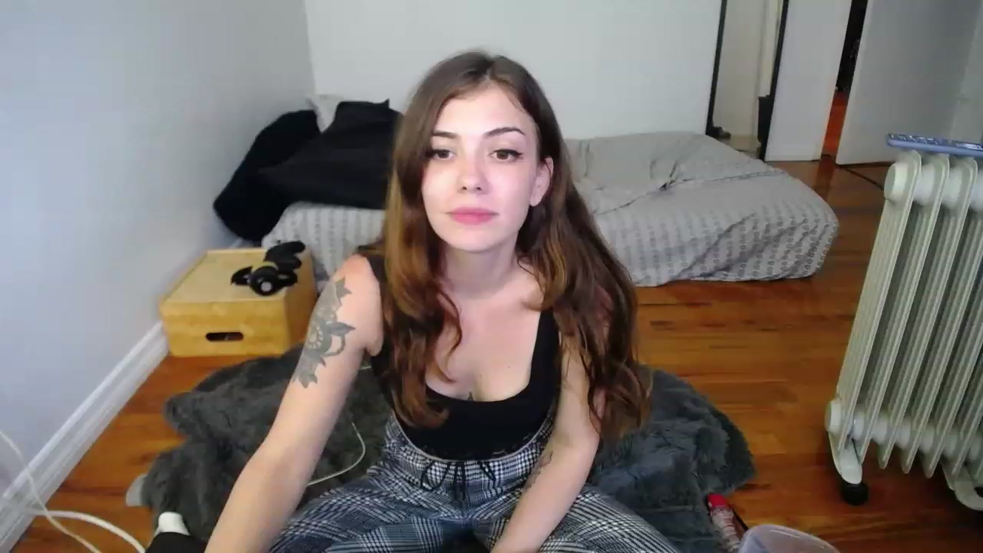 Gallery image thumbnail from BabyxKat's myfreecams stream on, 11/22/2022, 20:28 image 3 of 20