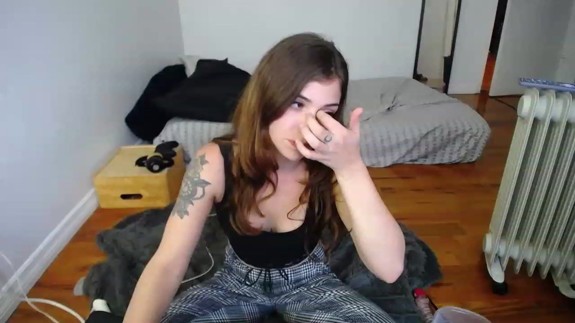 Gallery image thumbnail from BabyxKat's myfreecams stream on, 11/22/2022, 20:28 image 4 of 20