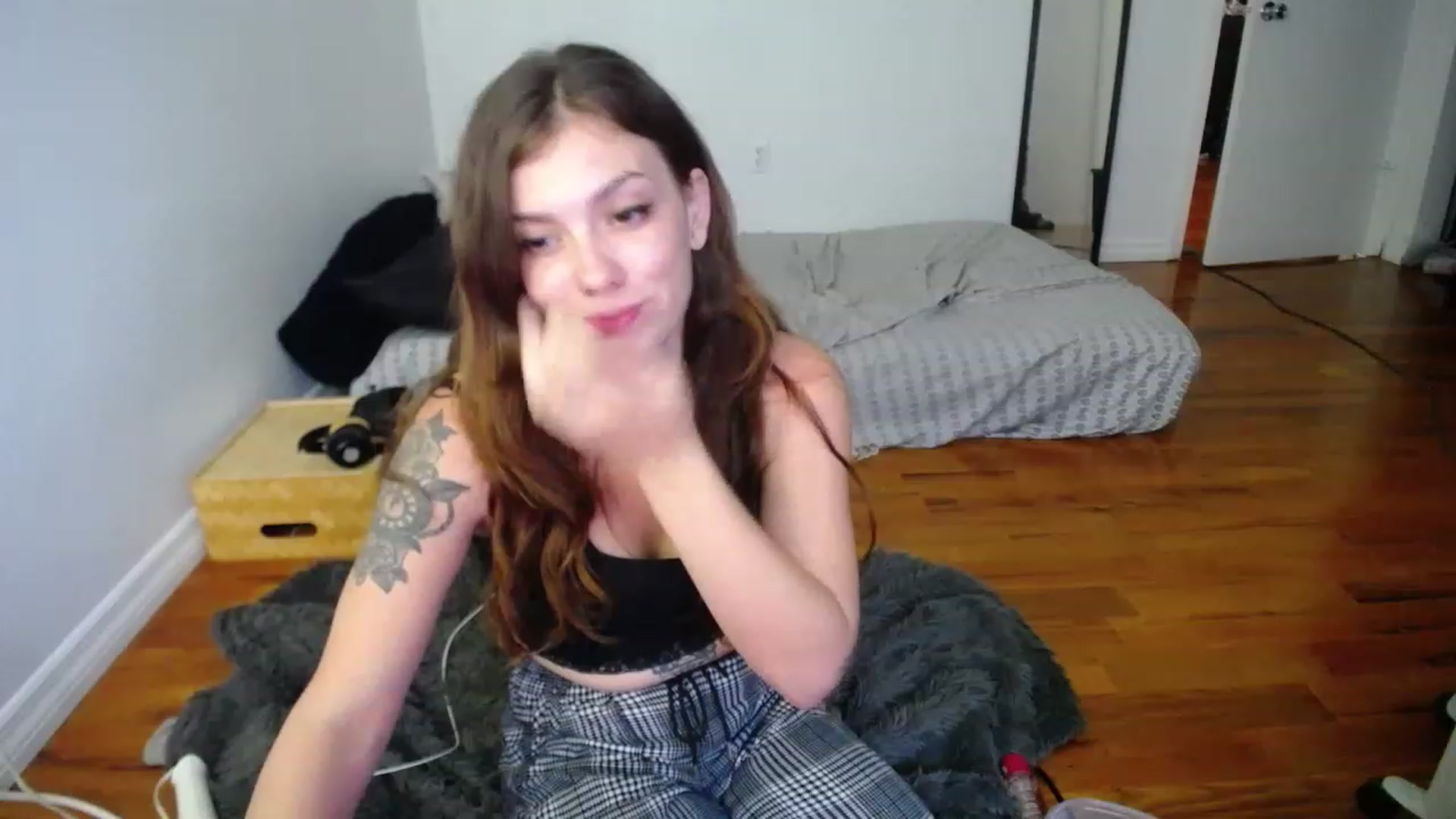 Gallery image thumbnail from BabyxKat's myfreecams stream on, 11/22/2022, 21:21 image 2 of 20