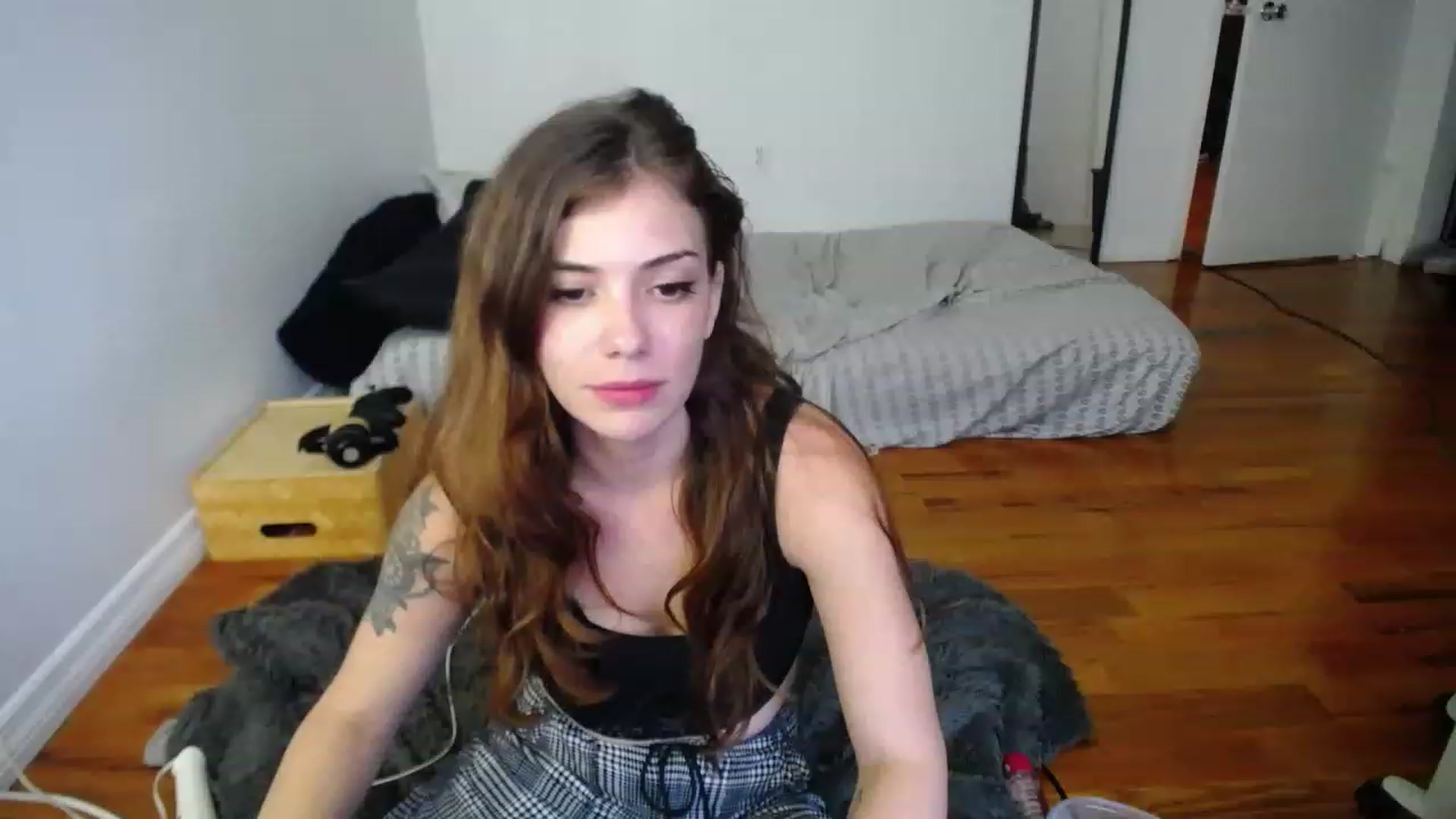Gallery image thumbnail from BabyxKat's myfreecams stream on, 11/22/2022, 21:21 image 12 of 20