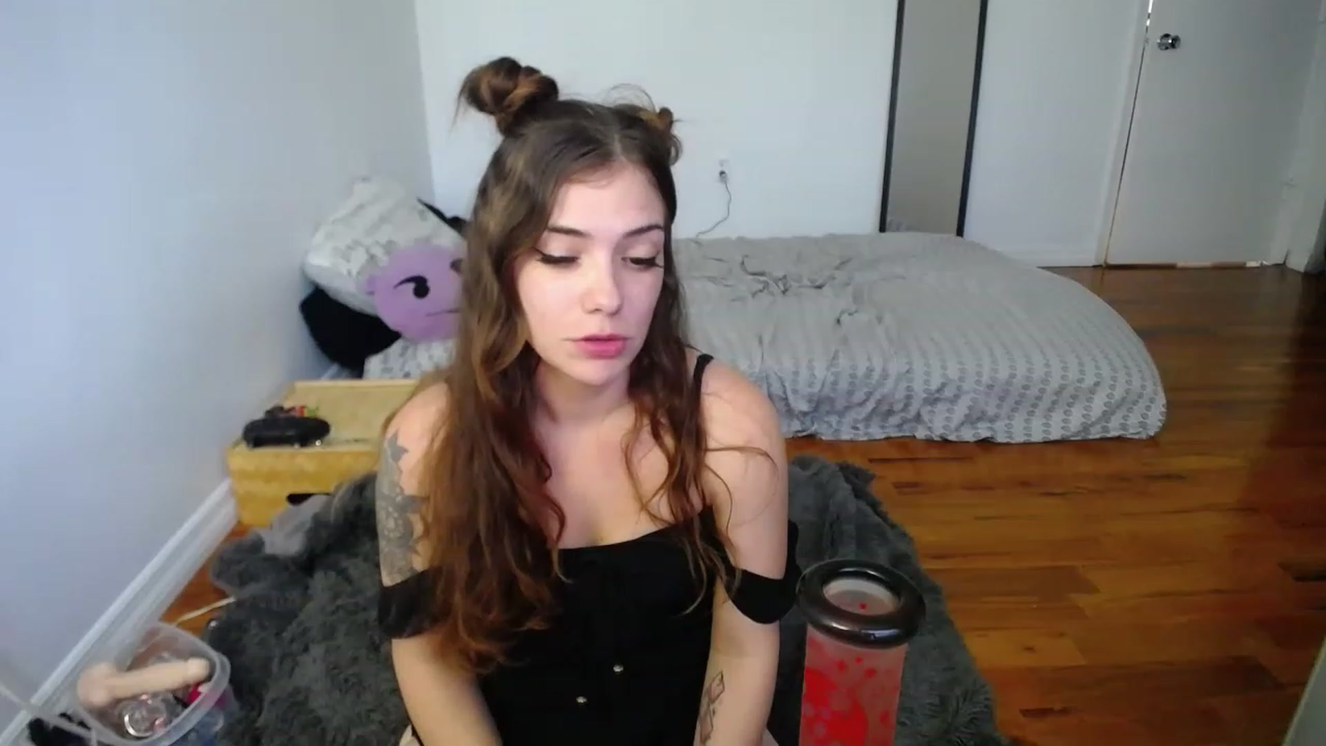 Gallery image thumbnail from BabyxKat's myfreecams stream on, 11/25/2022, 18:25 image 11 of 20