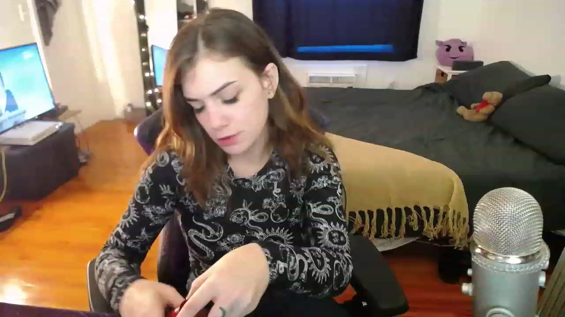 Gallery image thumbnail from BabyxKat's myfreecams stream on, 12/28/2022, 19:35 image 19 of 20