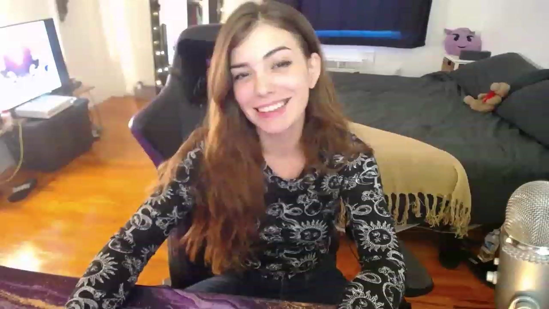 Gallery image thumbnail from BabyxKat's myfreecams stream on, 12/28/2022, 20:45 image 20 of 20