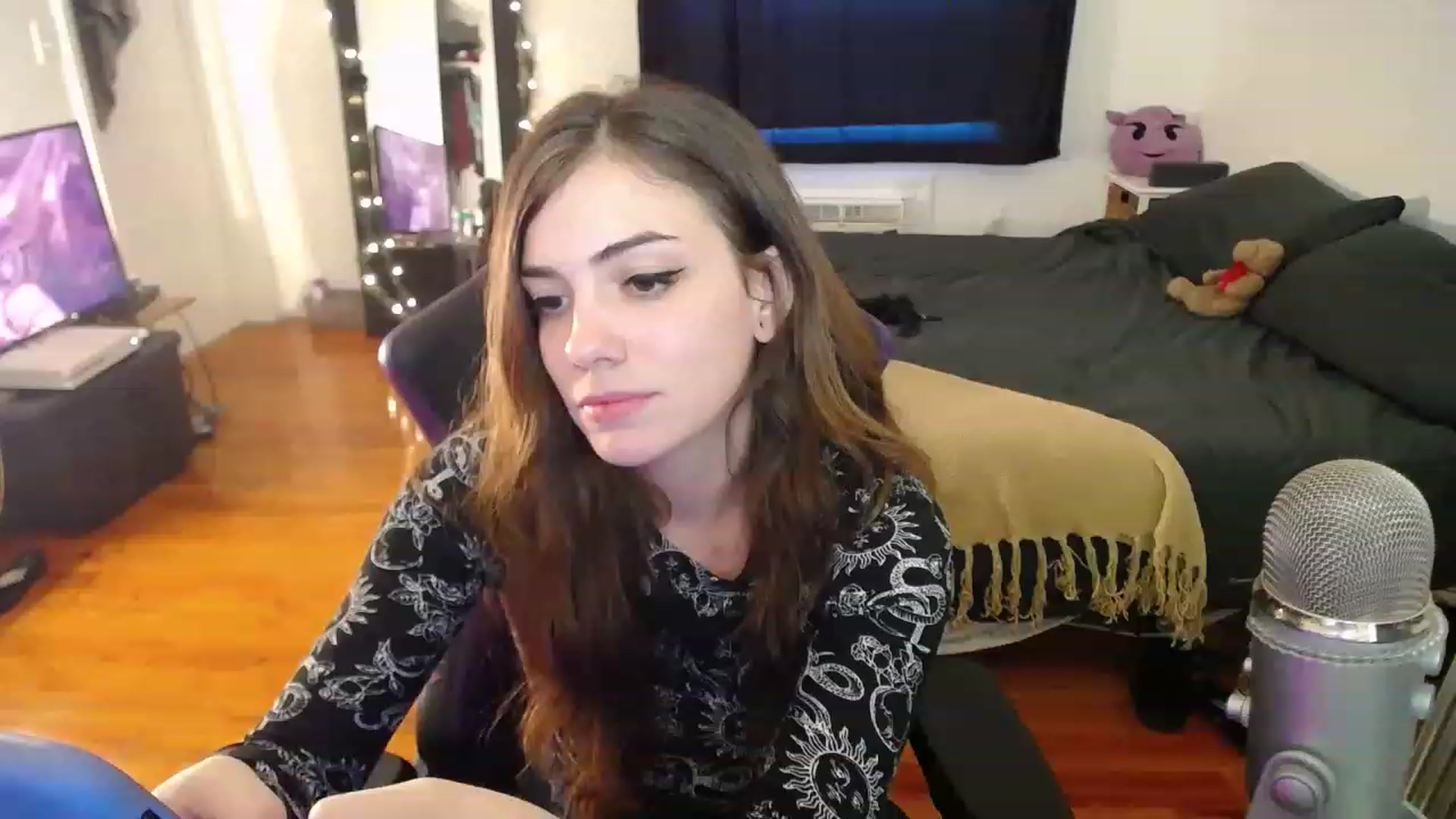 Gallery image thumbnail from BabyxKat's myfreecams stream on, 12/28/2022, 21:49 image 16 of 20