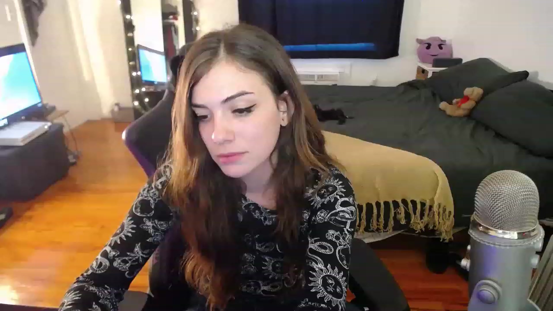 Gallery image thumbnail from BabyxKat's myfreecams stream on, 12/28/2022, 21:49 image 12 of 20