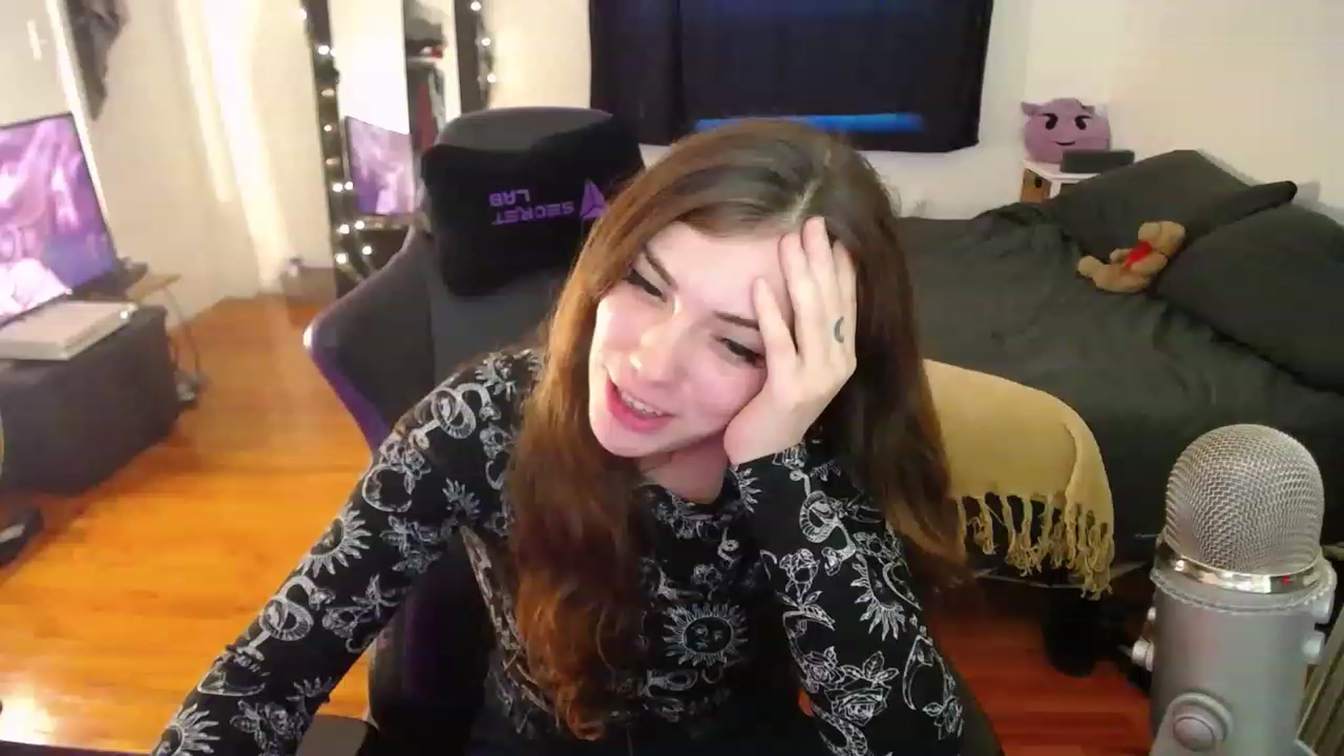 Gallery image thumbnail from BabyxKat's myfreecams stream on, 12/28/2022, 21:49 image 20 of 20
