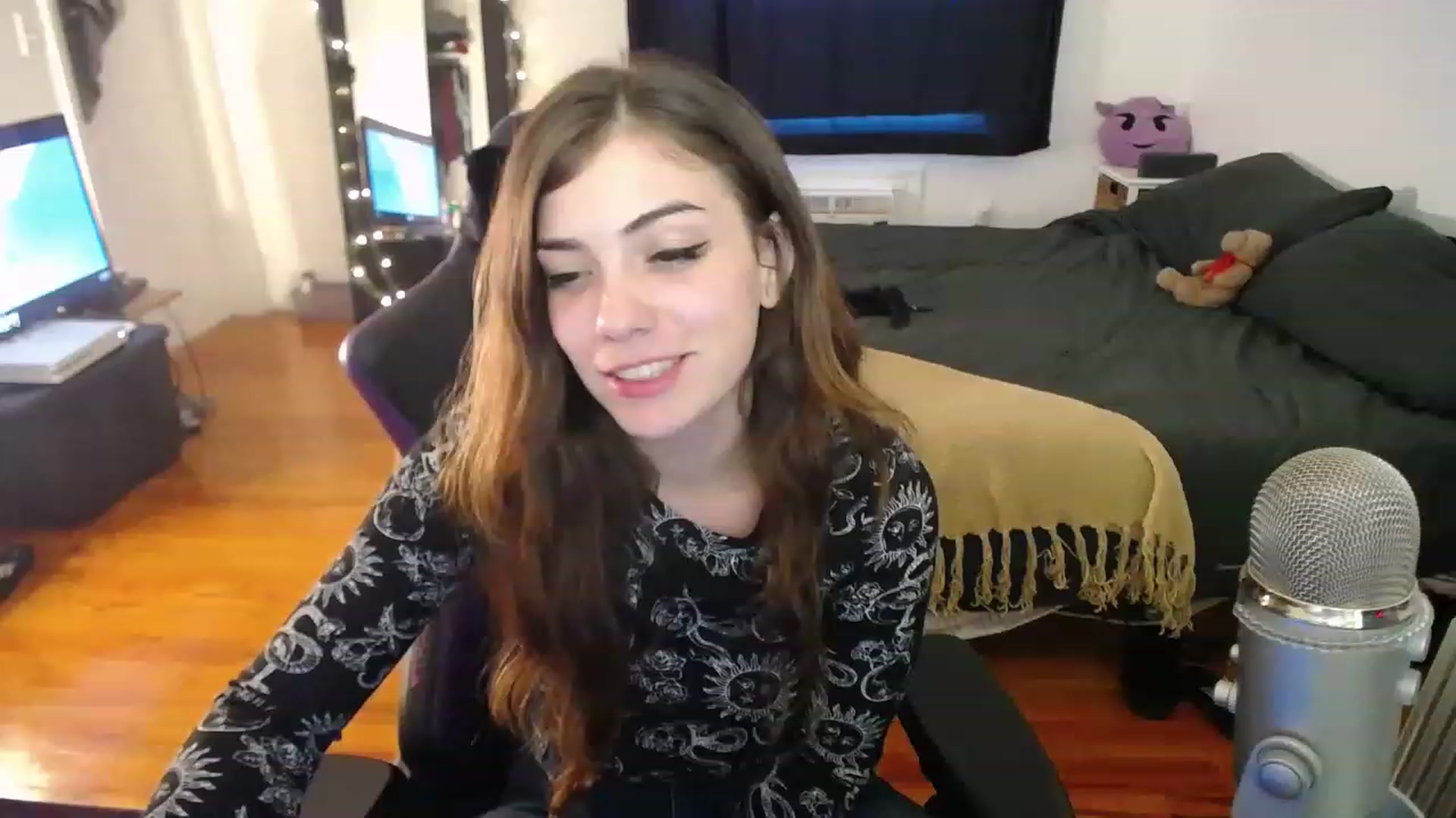 Gallery image thumbnail from BabyxKat's myfreecams stream on, 12/28/2022, 21:49 image 9 of 20