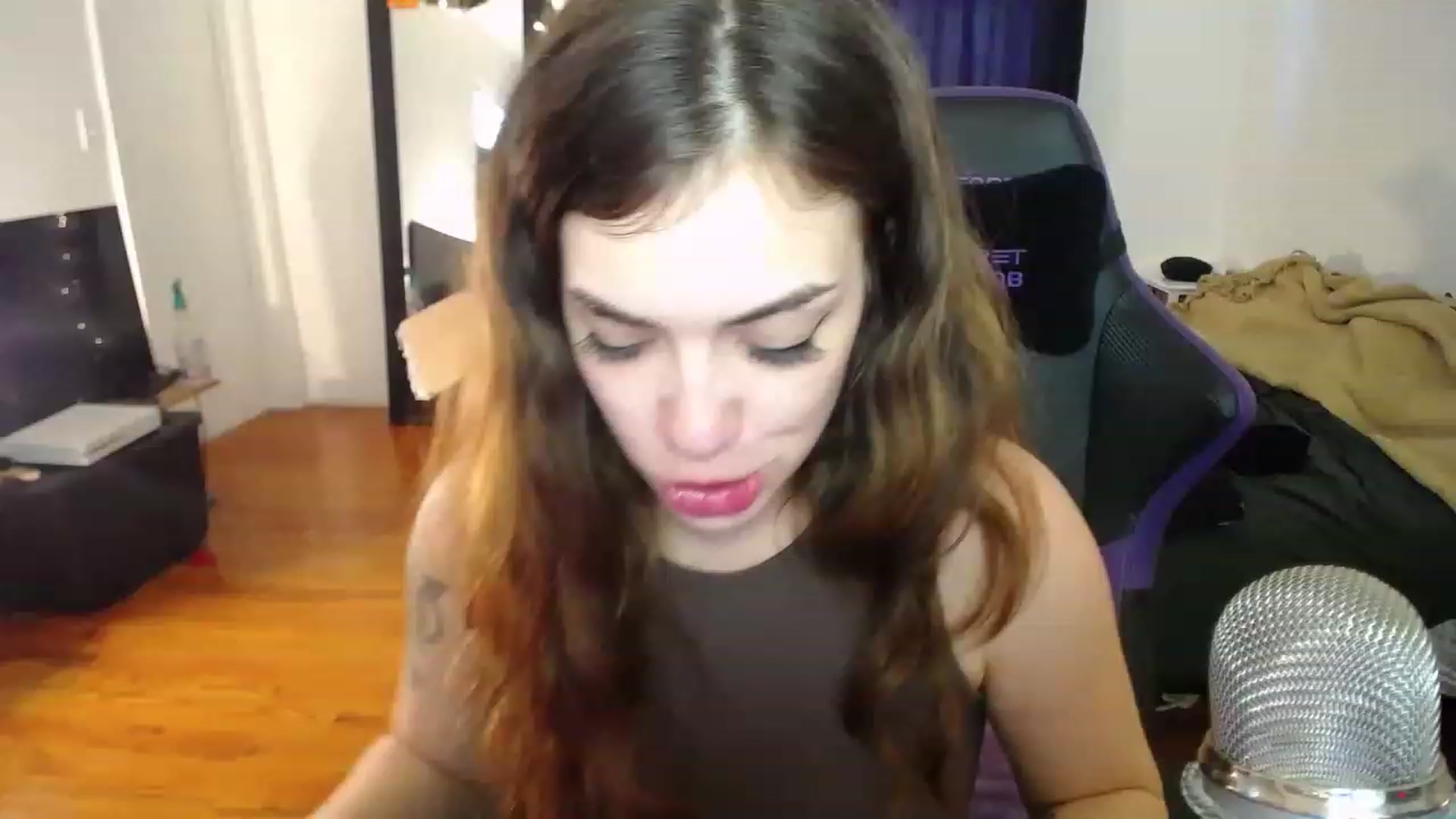 Gallery image thumbnail from BabyxKat's myfreecams stream on, 01/02/2023, 18:39 image 8 of 20