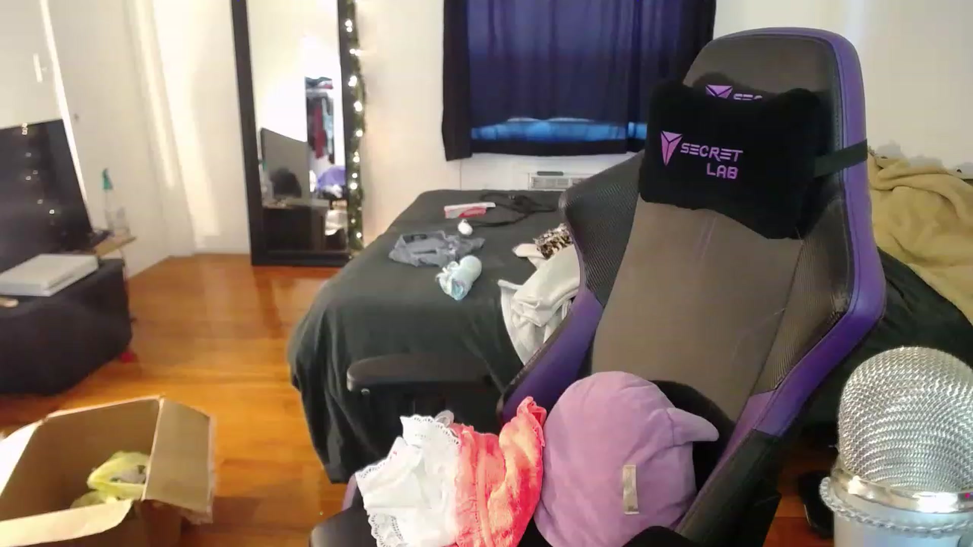 Gallery image thumbnail from BabyxKat's myfreecams stream on, 01/02/2023, 18:39 image 20 of 20