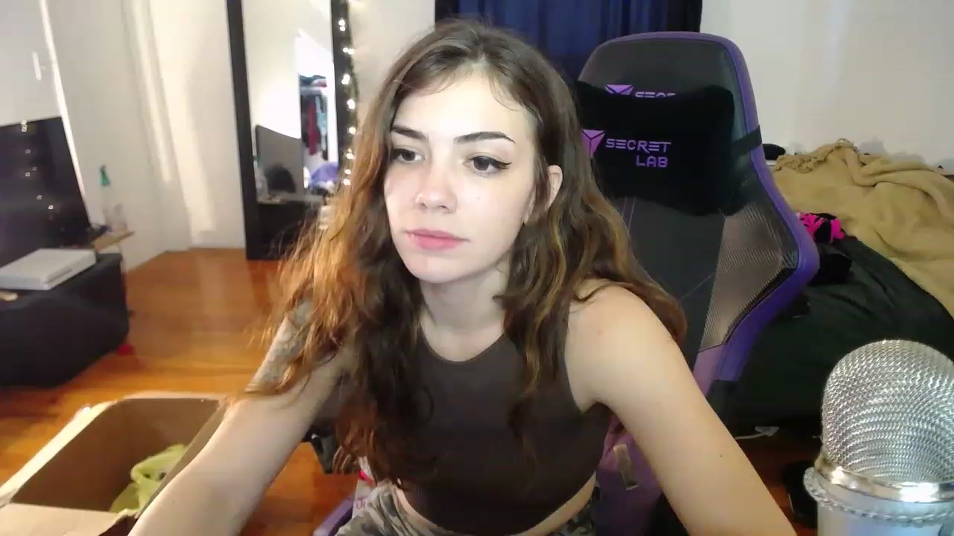 Gallery image thumbnail from BabyxKat's myfreecams stream on, 01/02/2023, 18:39 image 16 of 20