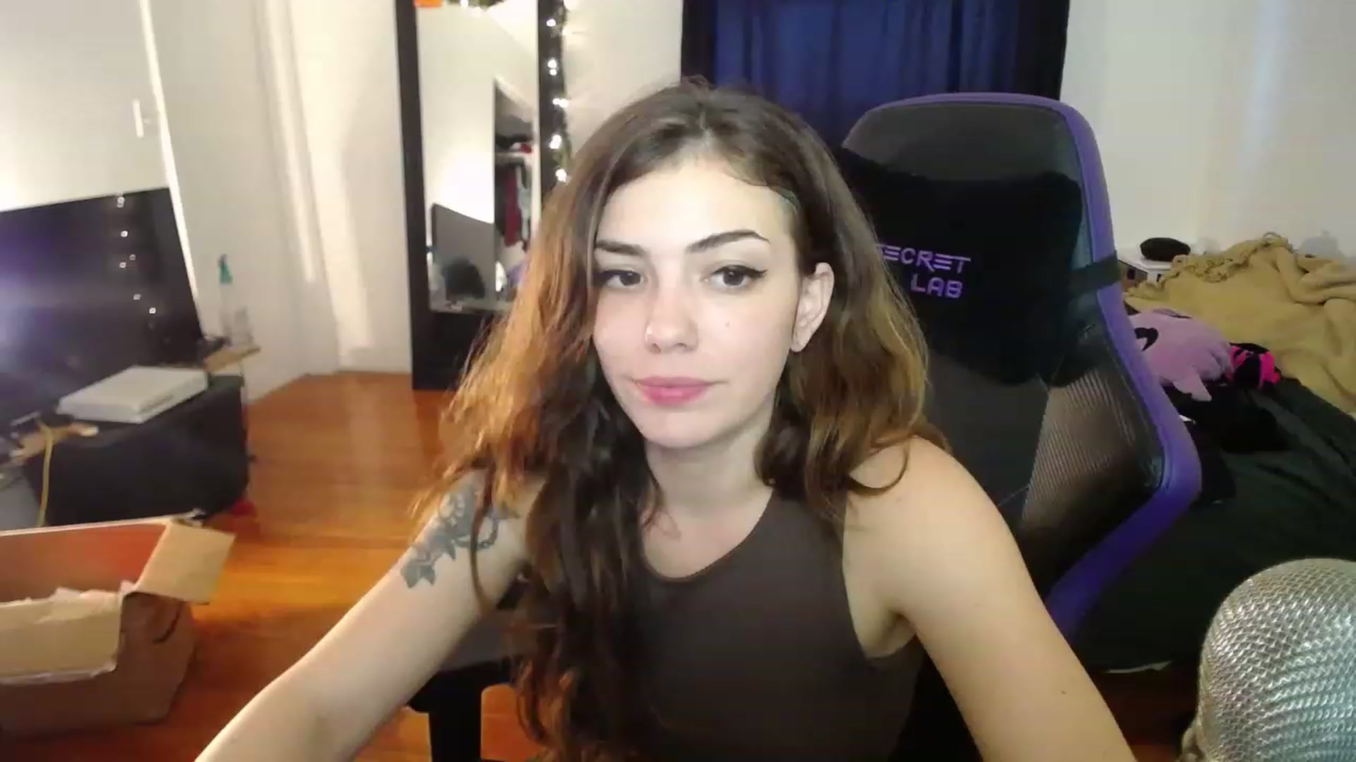 Gallery image thumbnail from BabyxKat's myfreecams stream on, 01/02/2023, 20:19 image 4 of 20