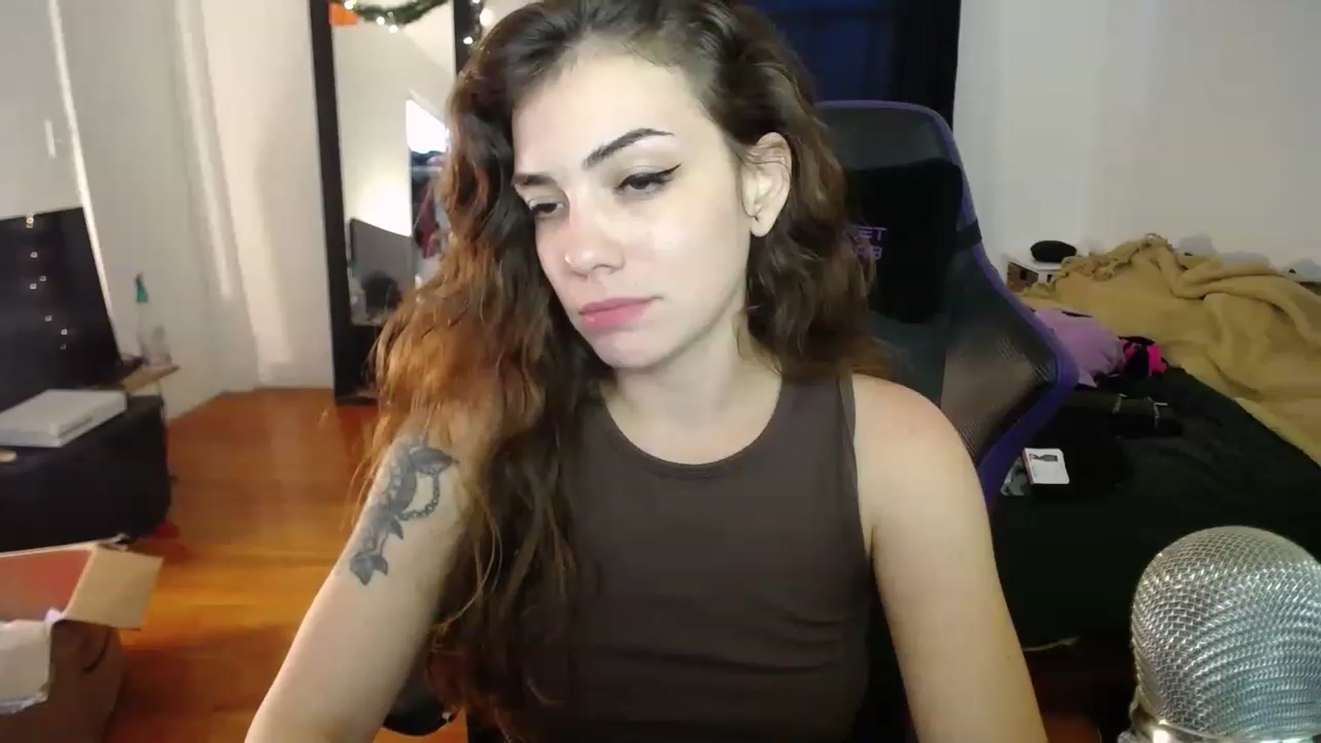 Gallery image thumbnail from BabyxKat's myfreecams stream on, 01/02/2023, 20:39 image 20 of 20