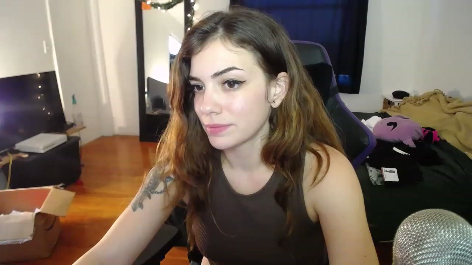 Gallery image thumbnail from BabyxKat's myfreecams stream on, 01/02/2023, 20:39 image 3 of 20