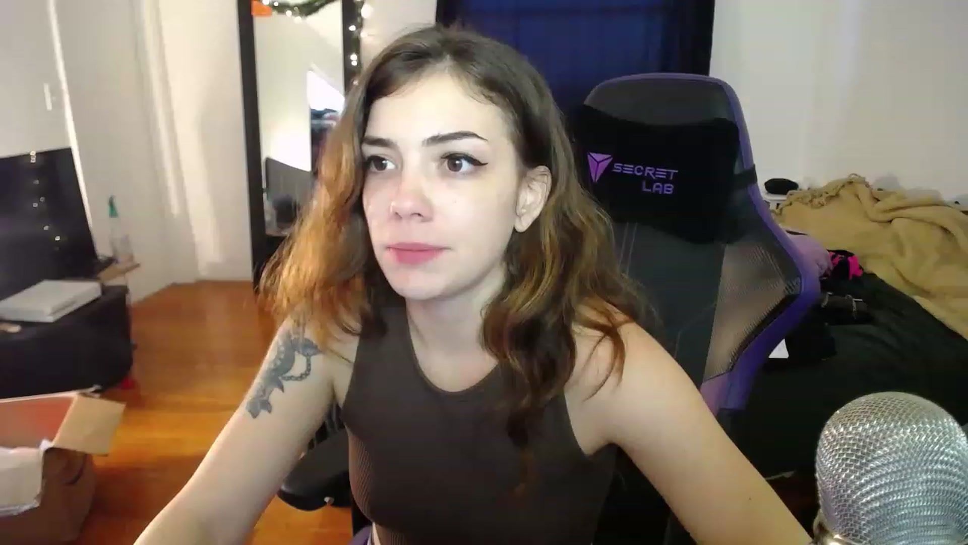 Gallery image thumbnail from BabyxKat's myfreecams stream on, 01/02/2023, 20:39 image 16 of 20