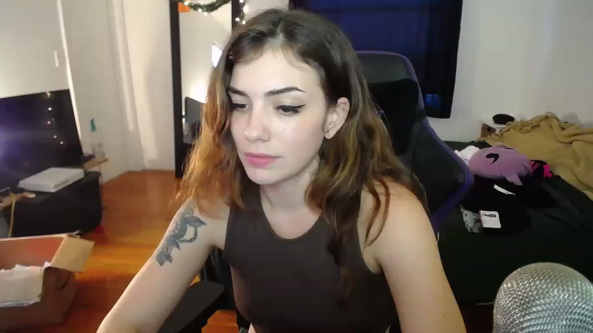 Gallery image thumbnail from BabyxKat's myfreecams stream on, 01/02/2023, 20:39 image 1 of 20